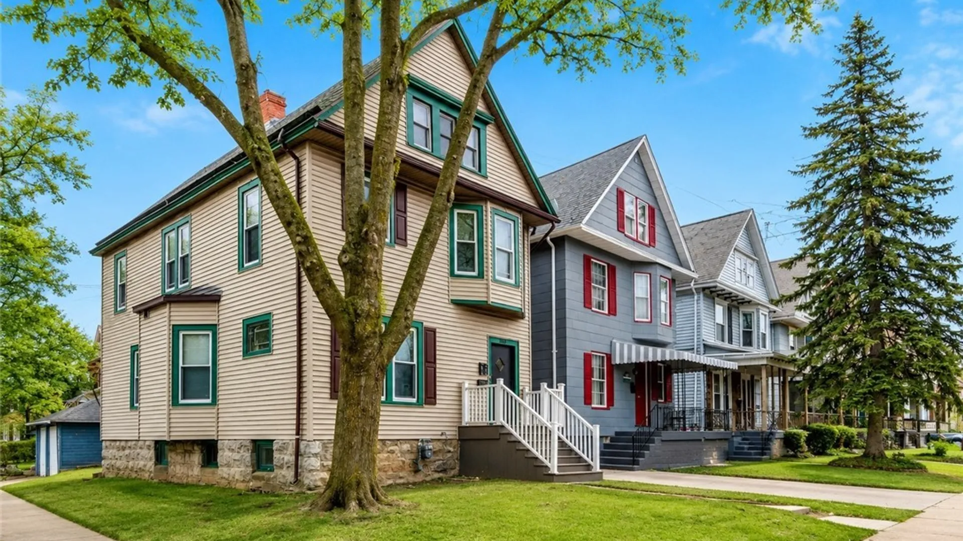 Property at 390 W Delavan Avenue, Buffalo, NY 14213 17
