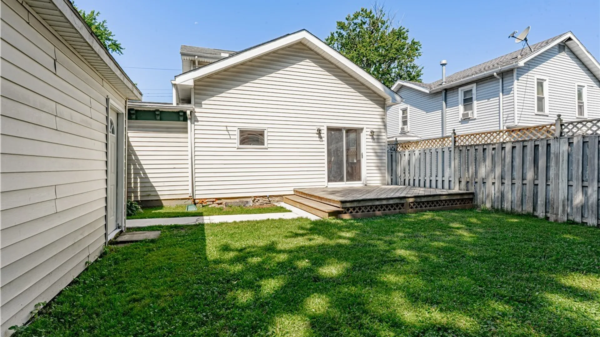 Property at 139 Cottage Street, Lockport City, NY 14094 9