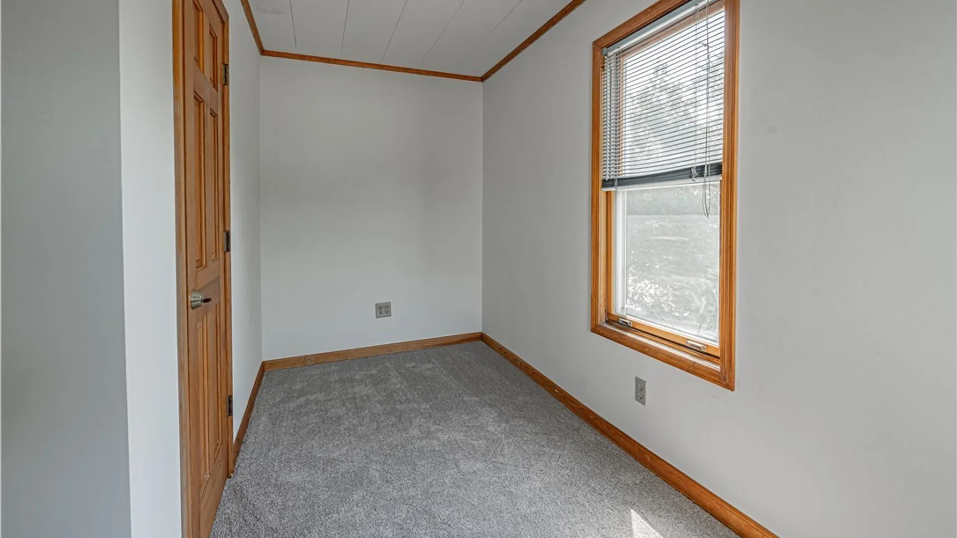 Property at 139 Cottage Street, Lockport City, NY 14094 41