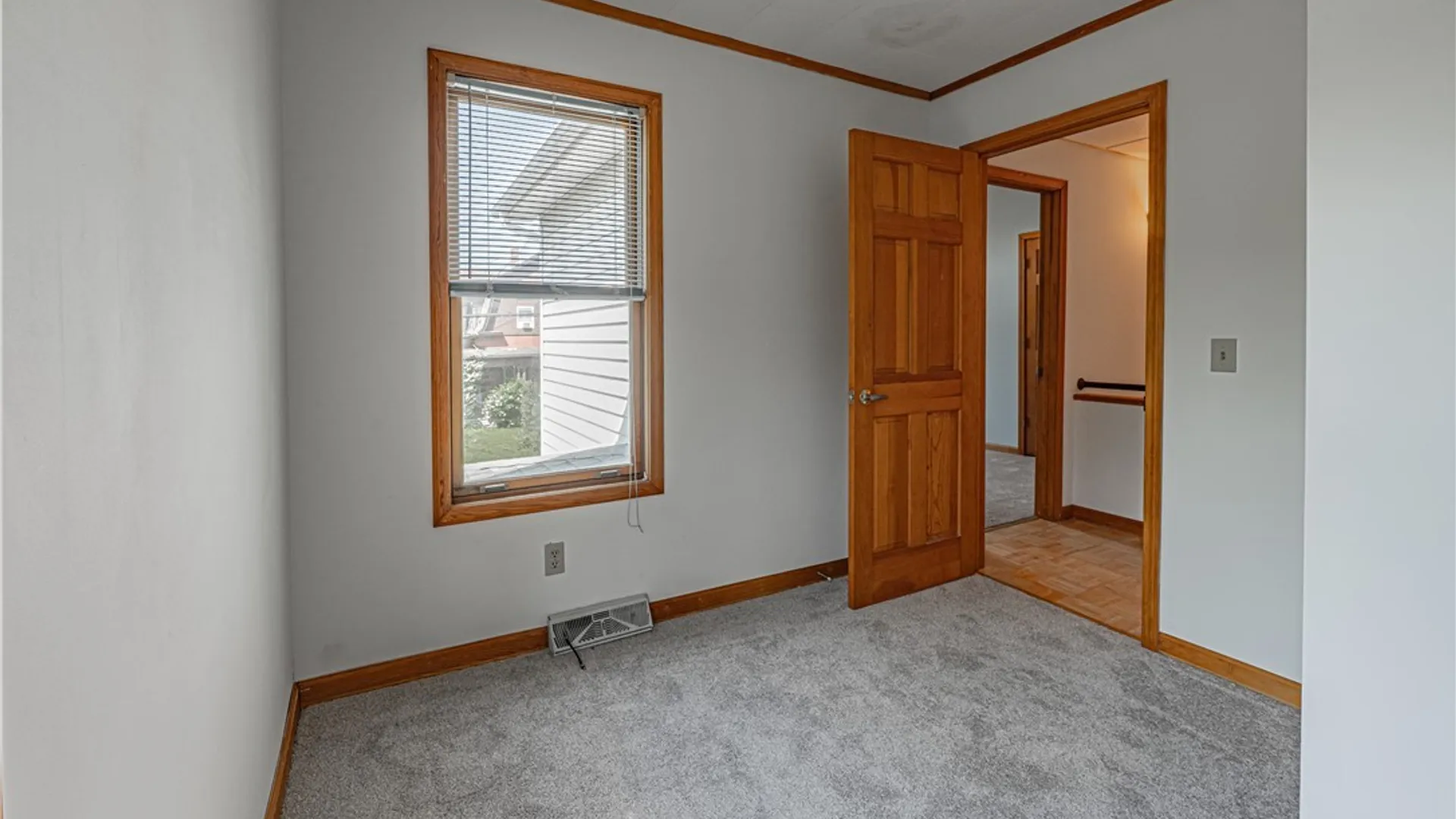 Property at 139 Cottage Street, Lockport City, NY 14094 42