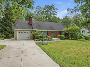Property at 77 South Lane, Orchard Park, NY 14127