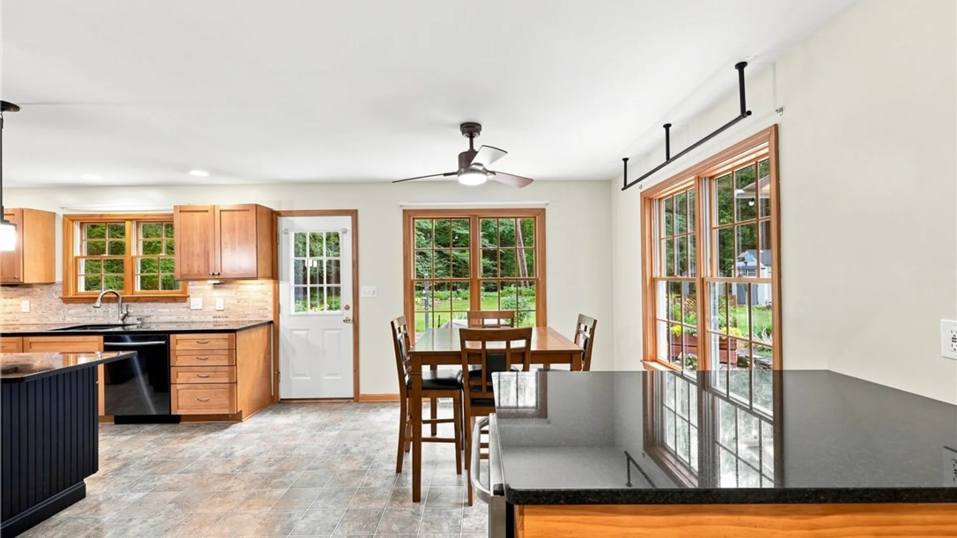 Property at 77 South Lane, Orchard Park, NY 14127 10