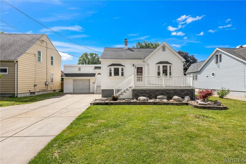 Property at 29 Lenox Street, West Seneca, NY 14224