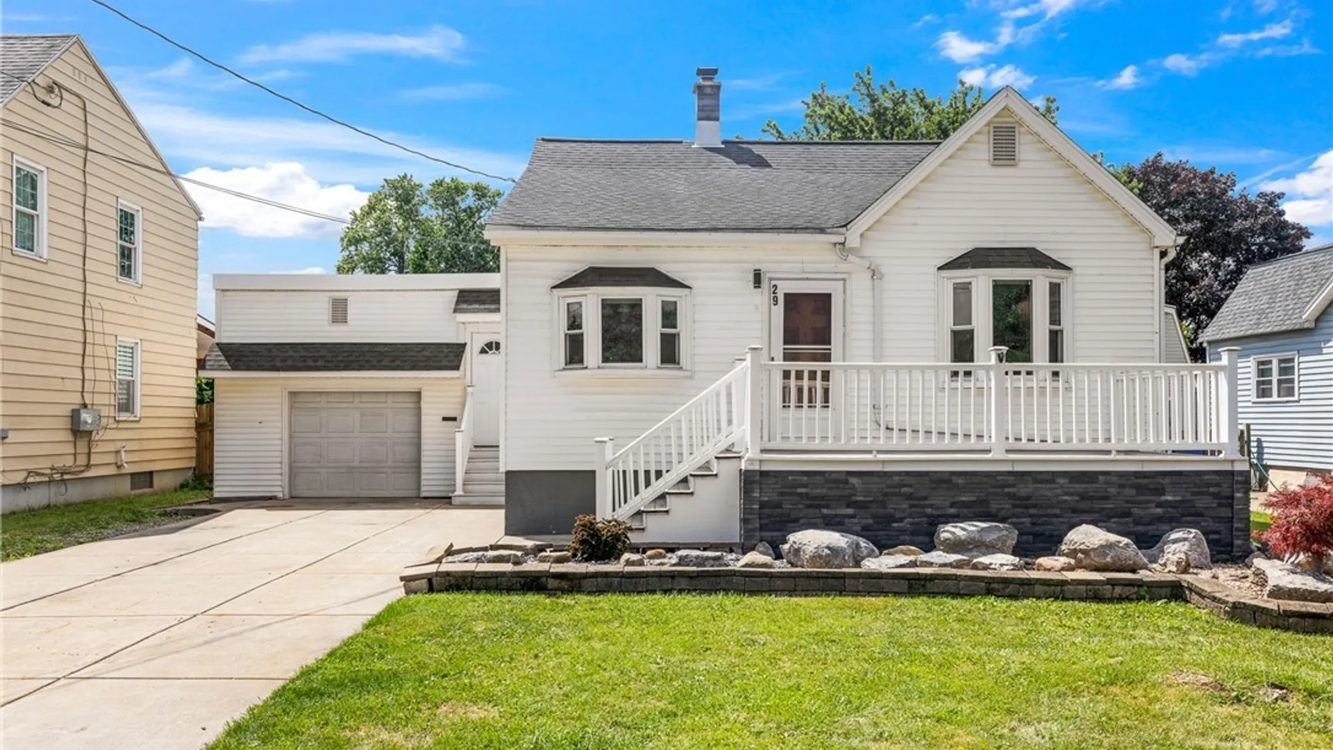 Property at 29 Lenox Street, West Seneca, NY 14224 3