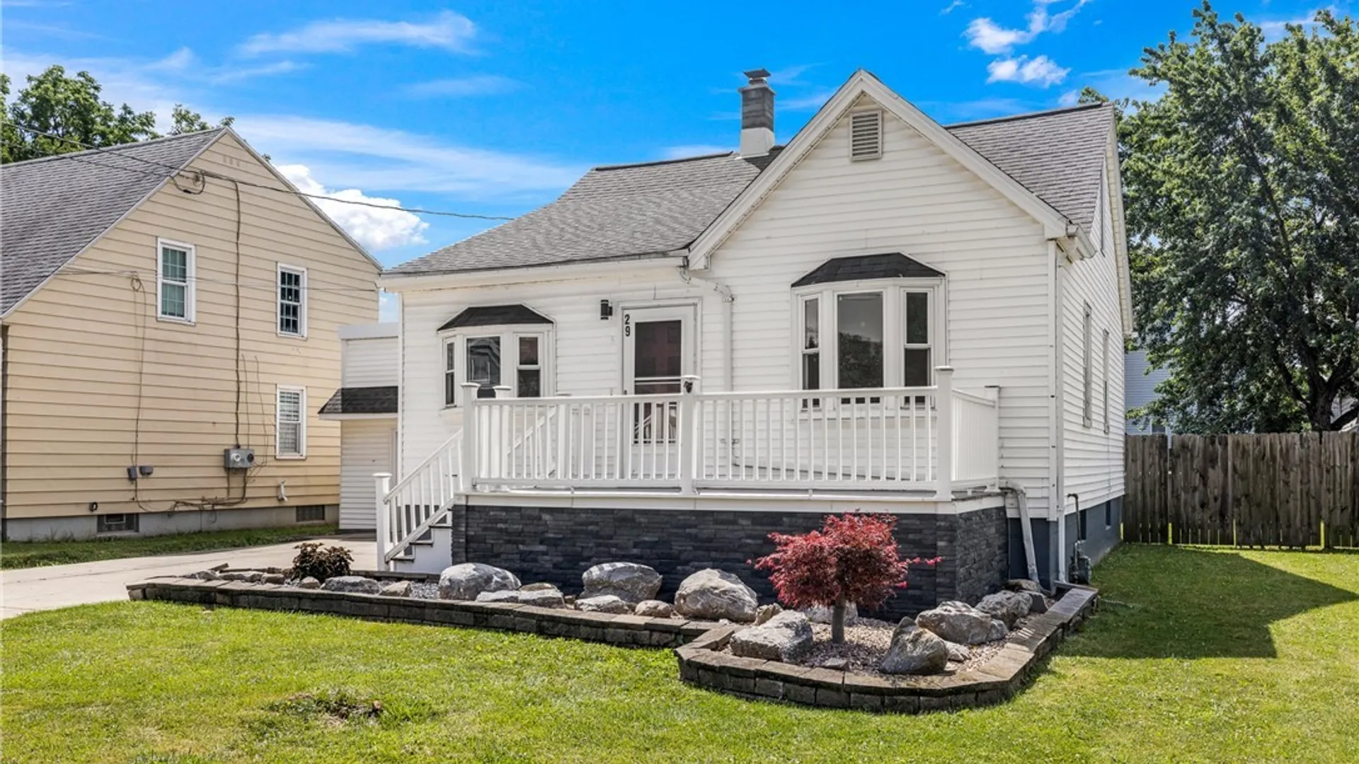 Property at 29 Lenox Street, West Seneca, NY 14224 5
