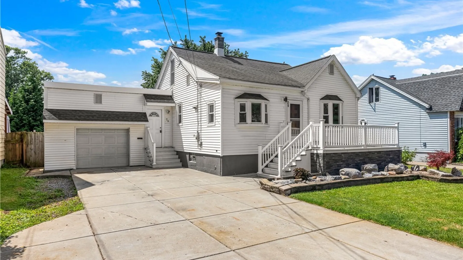 Property at 29 Lenox Street, West Seneca, NY 14224 6