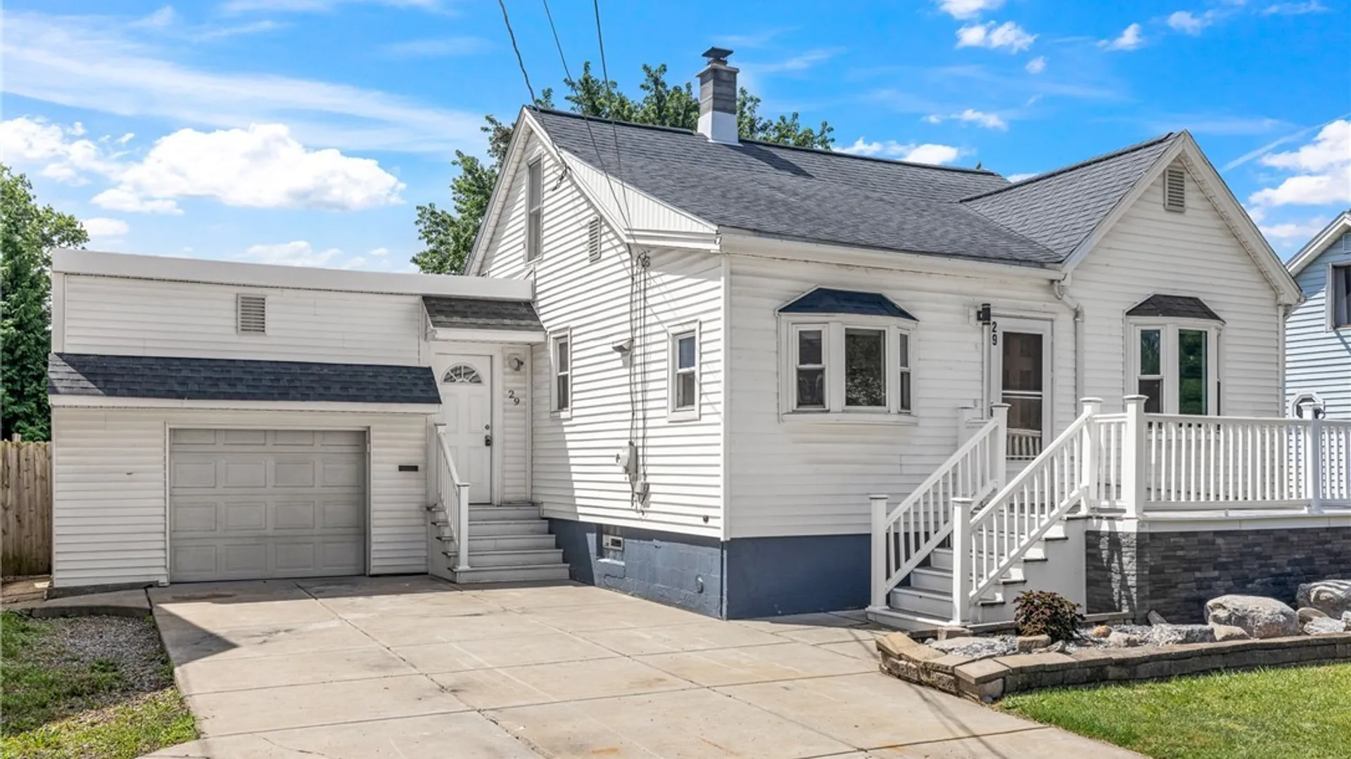 Property at 29 Lenox Street, West Seneca, NY 14224 7
