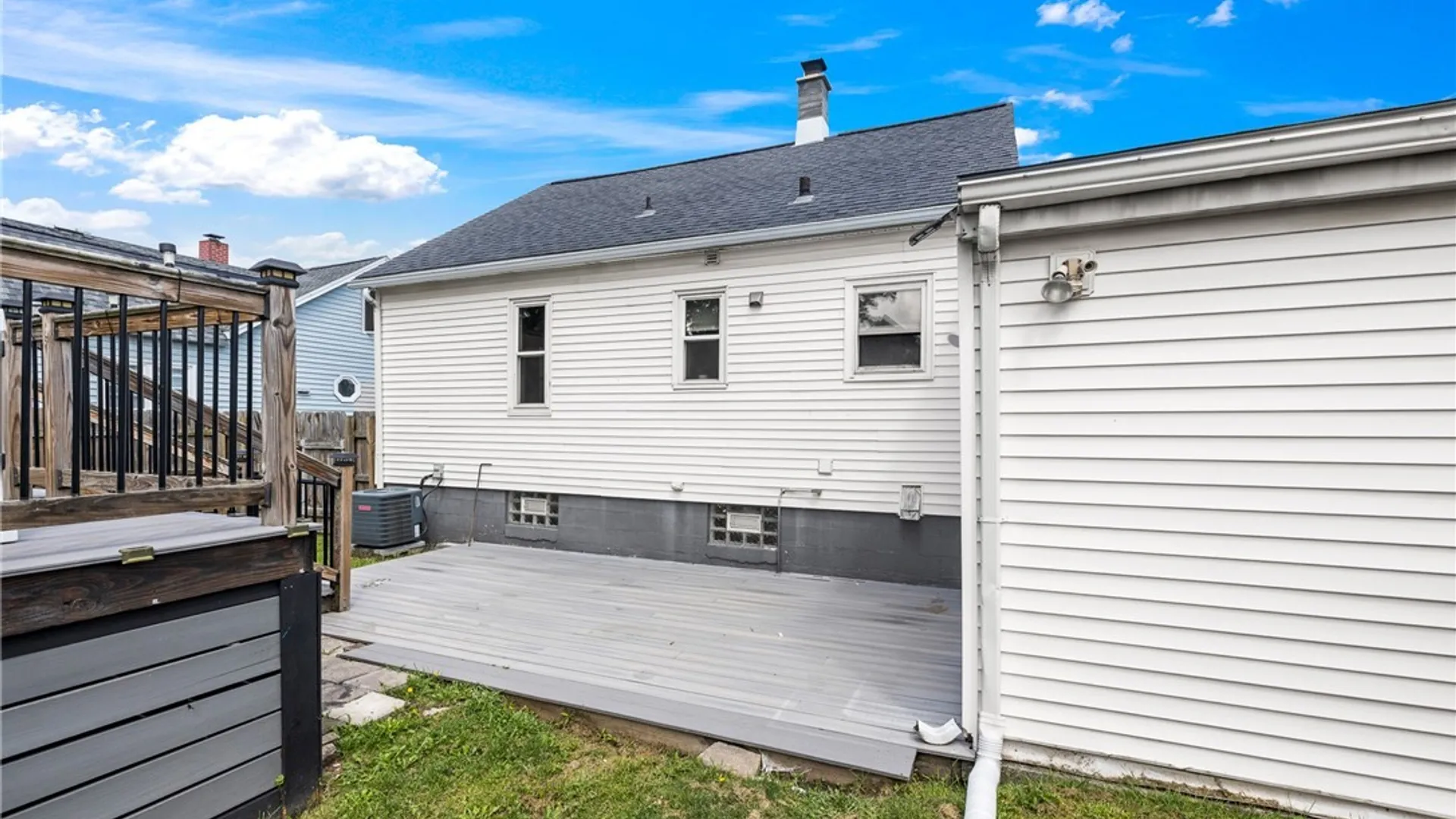 Property at 29 Lenox Street, West Seneca, NY 14224 10