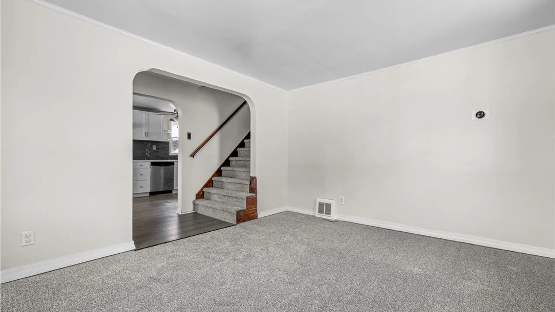 Property at 29 Lenox Street, West Seneca, NY 14224 23