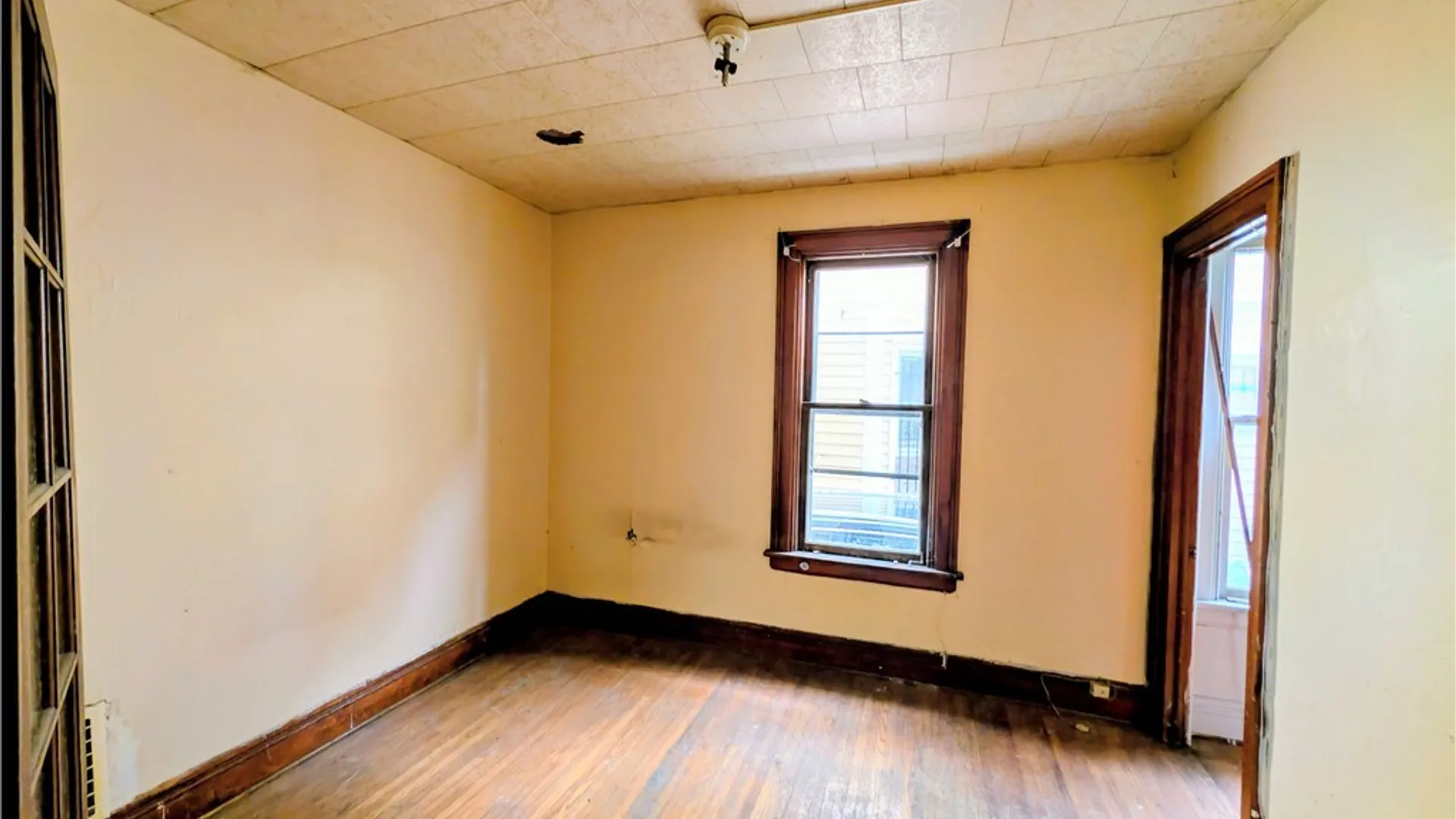Property at 446 Northampton Street, Buffalo, NY 14208 7