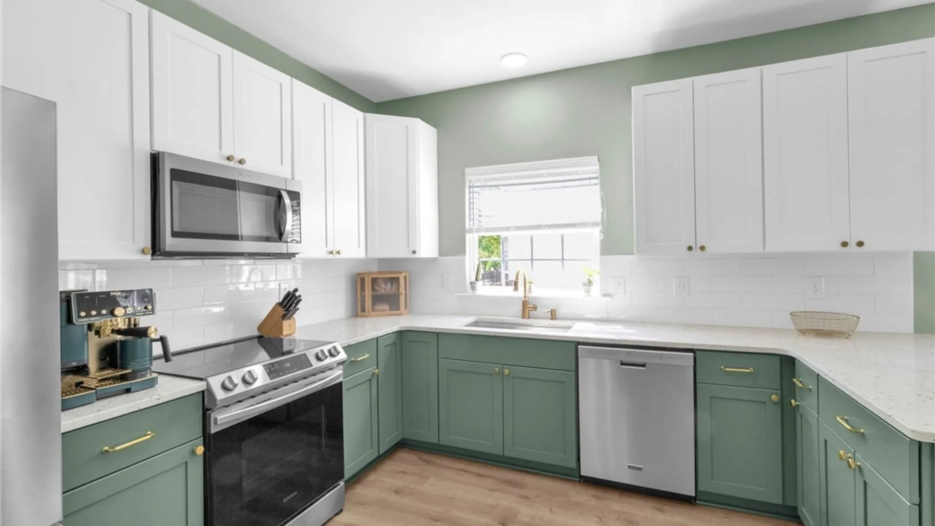Property at 71 Carla Lane, West Seneca, NY 14224 16