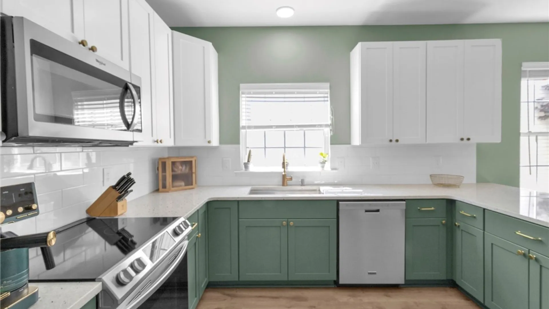 Property at 71 Carla Lane, West Seneca, NY 14224 17