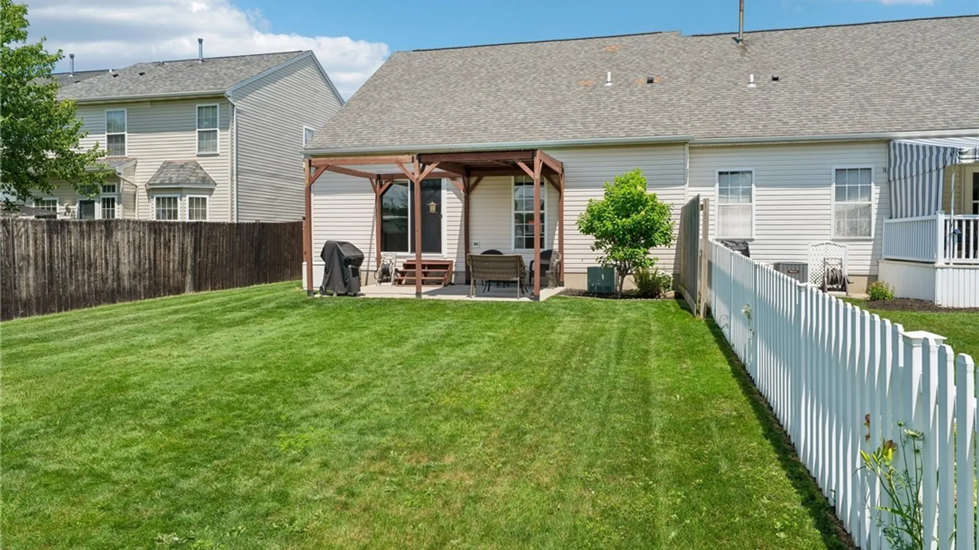 Property at 71 Carla Lane, West Seneca, NY 14224 39