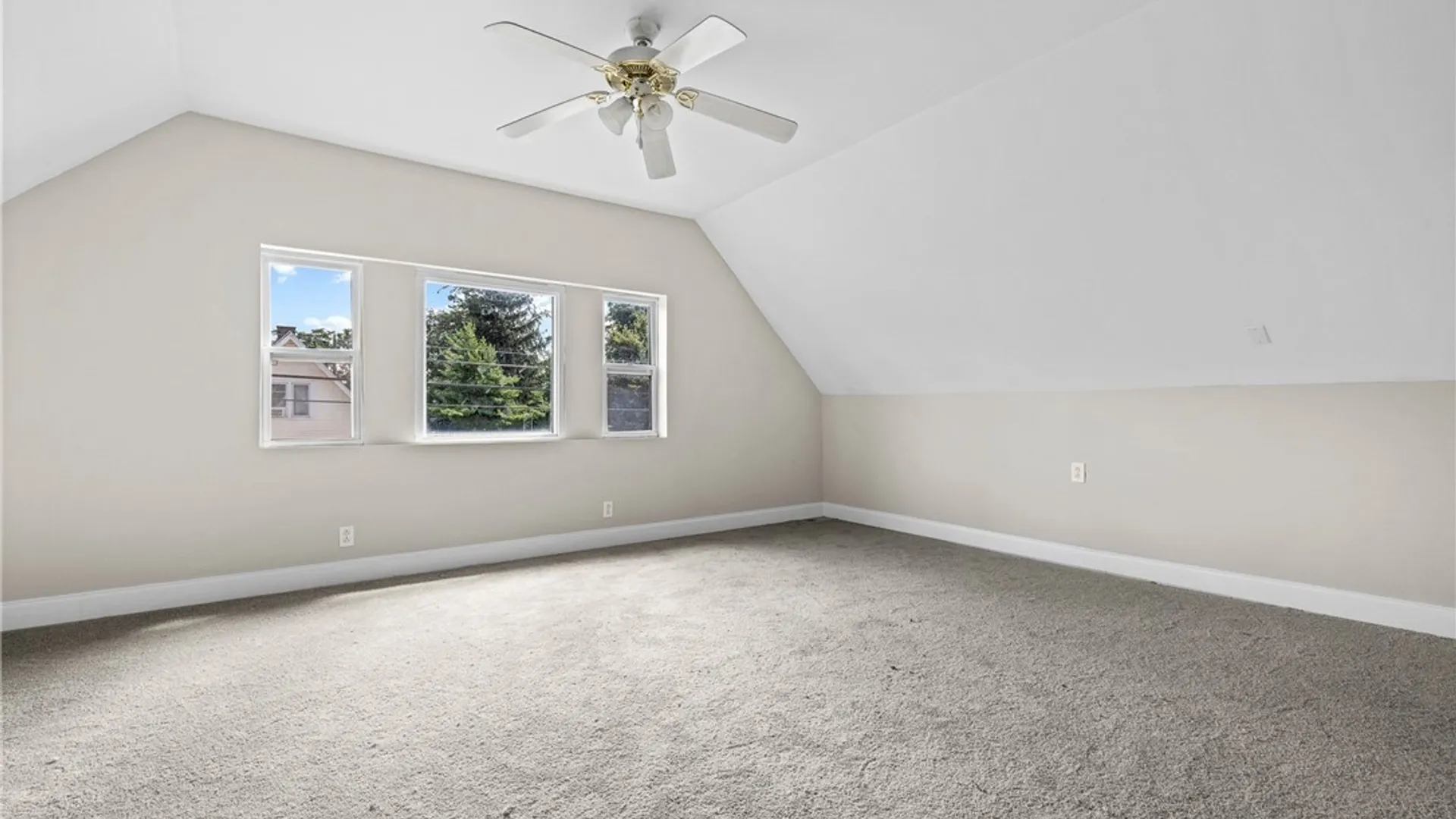 Property at 264 Babcock Street, Buffalo, NY 14210 28