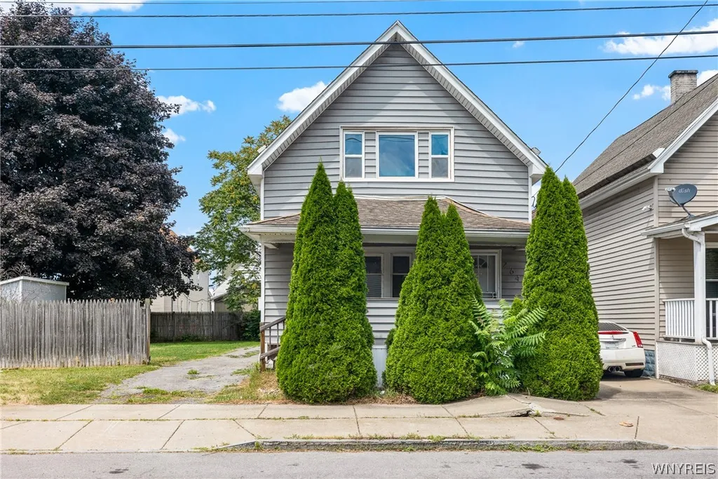 Property at 264 Babcock Street, Buffalo, NY 14210