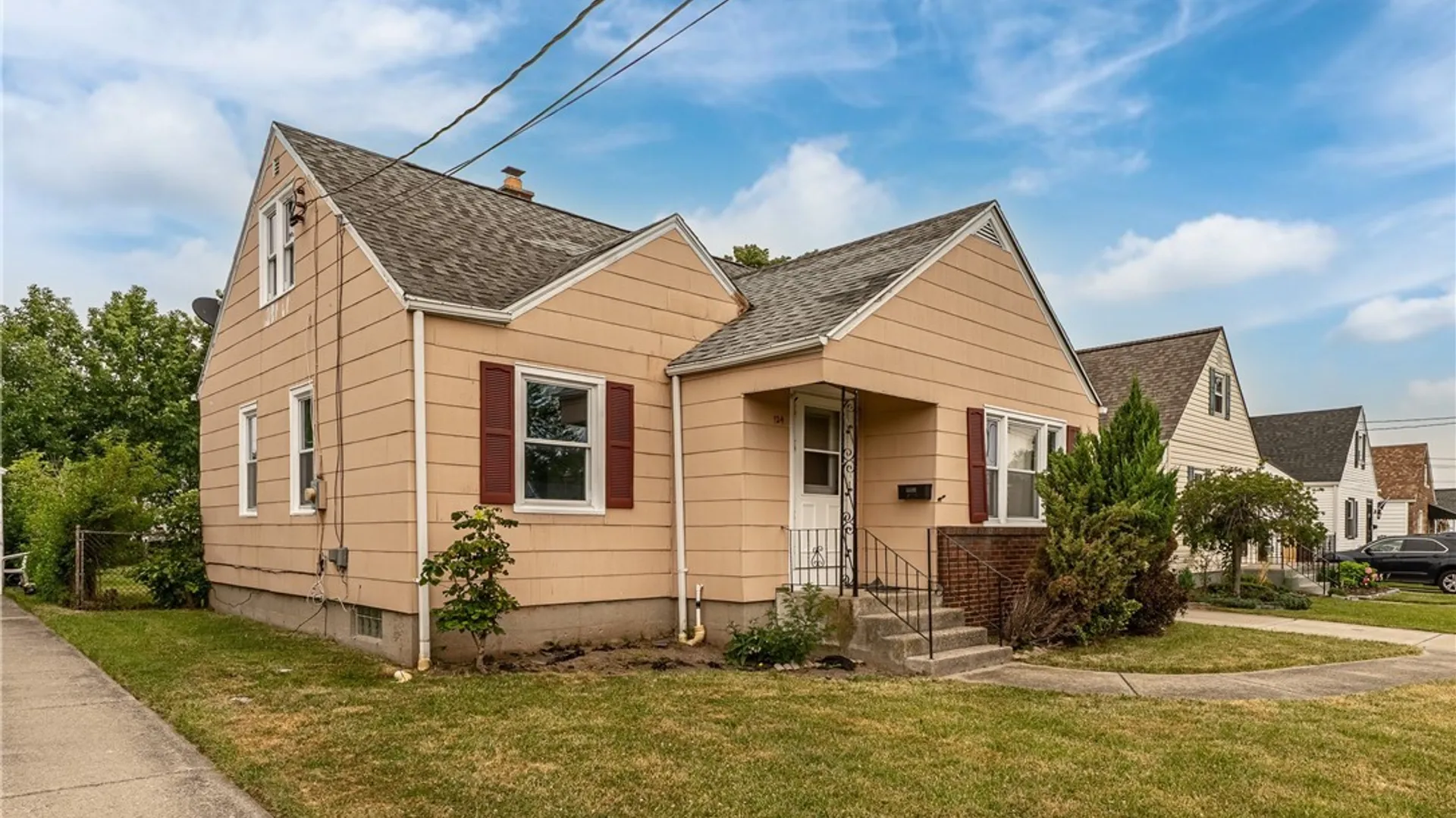 Property at 124 Park Edge Dr, Cheektowaga, NY 14225 8