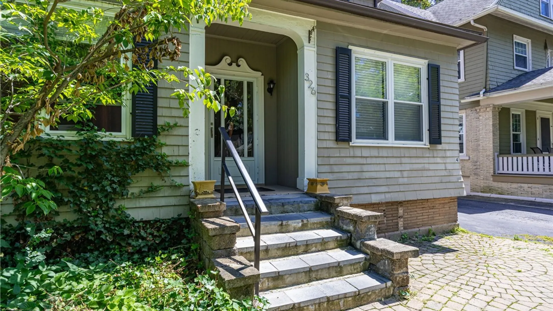Property at 326 Barrington St, Rochester, NY 14607 3