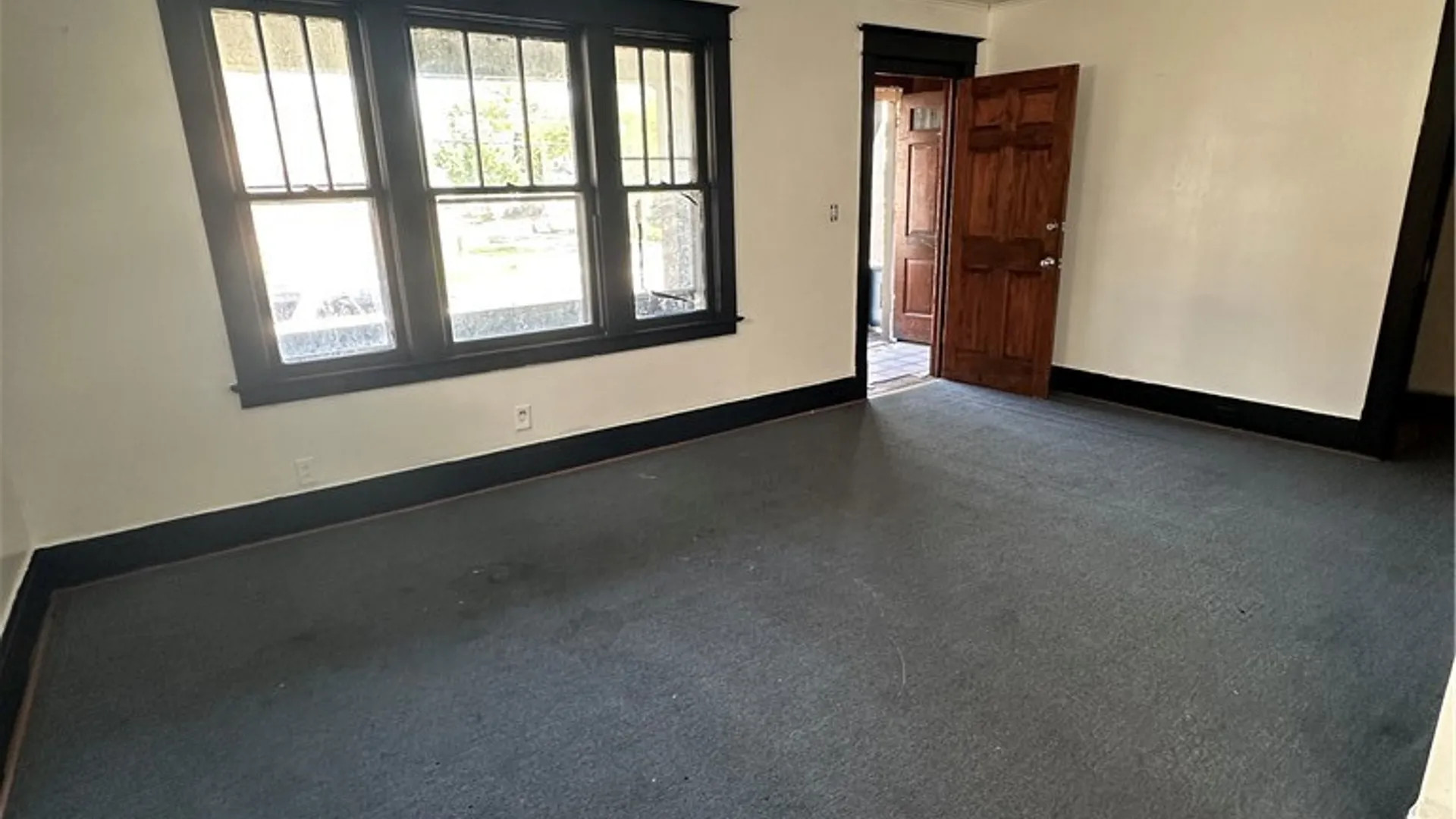 Property at 171 Esser Avenue, Buffalo, NY 14207 7