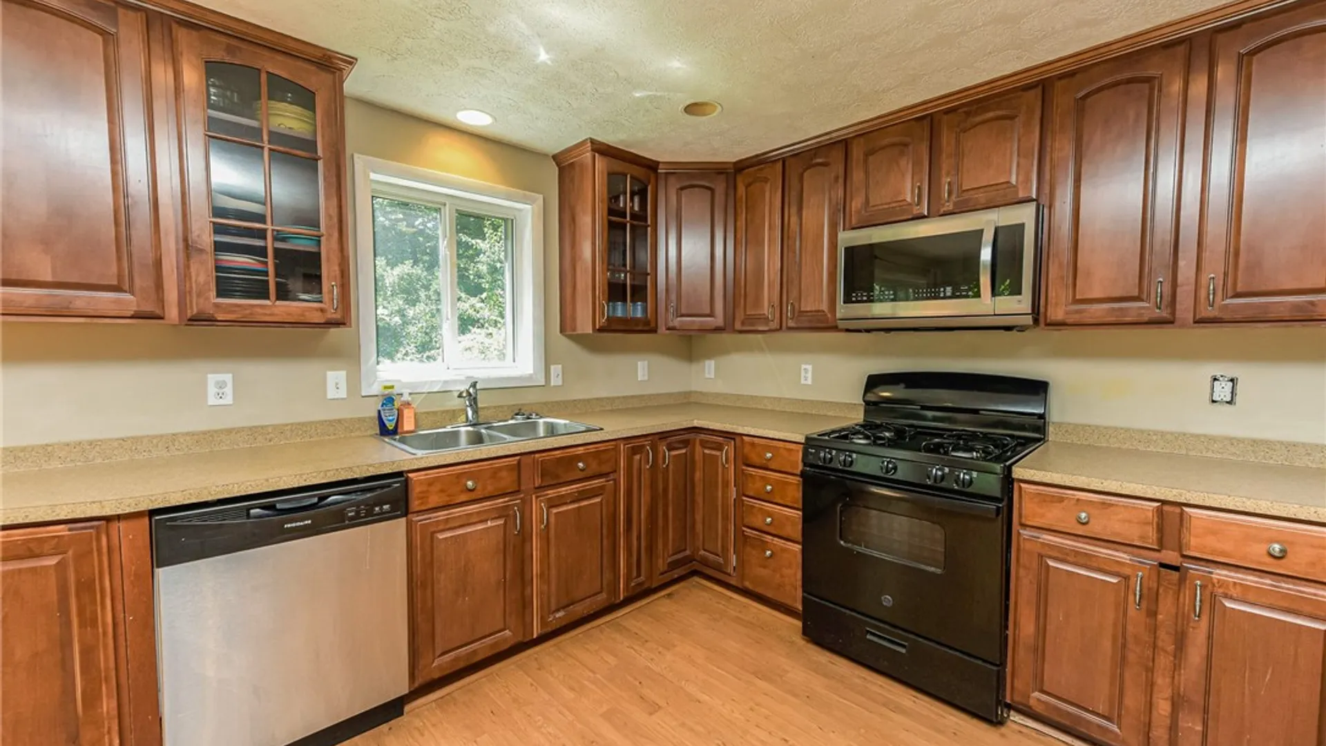 Property at 35 Lee Circle Drive, Greece, NY 14626 11