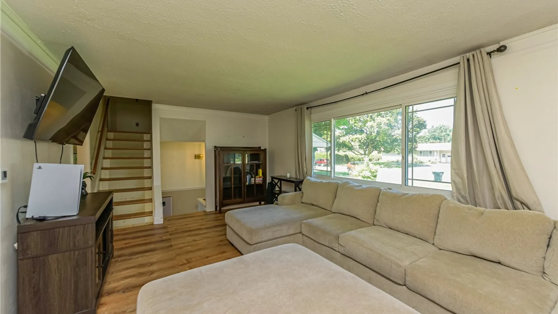 Property at 35 Lee Circle Drive, Greece, NY 14626 5