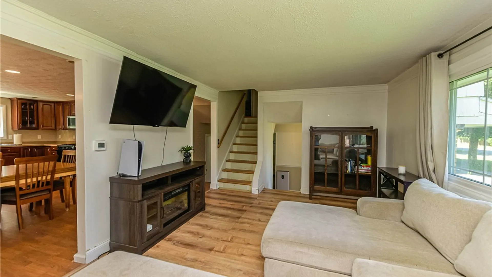 Property at 35 Lee Circle Drive, Greece, NY 14626 6