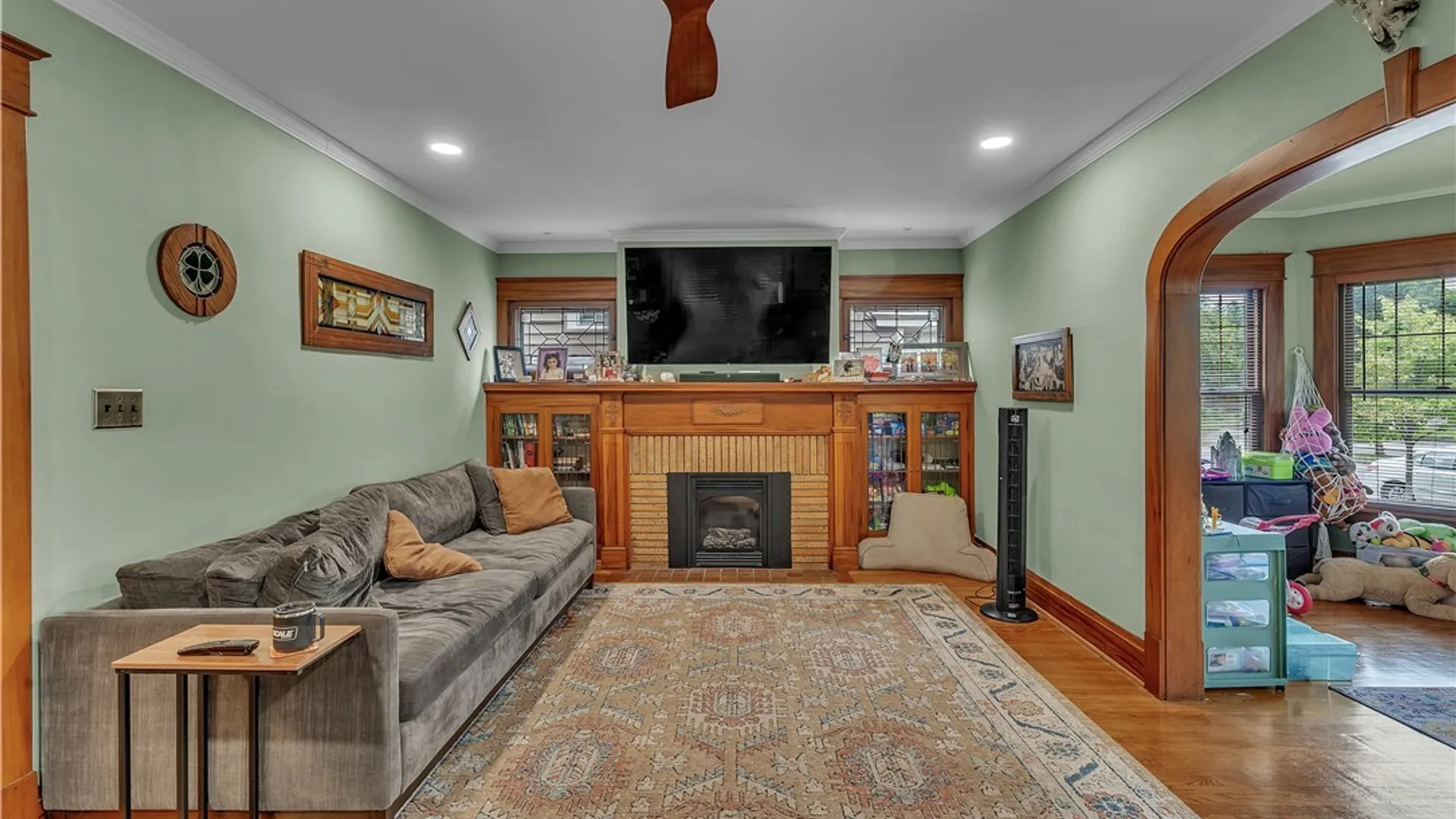 Property at 120 Capen Boulevard, Amherst, NY 14226 5