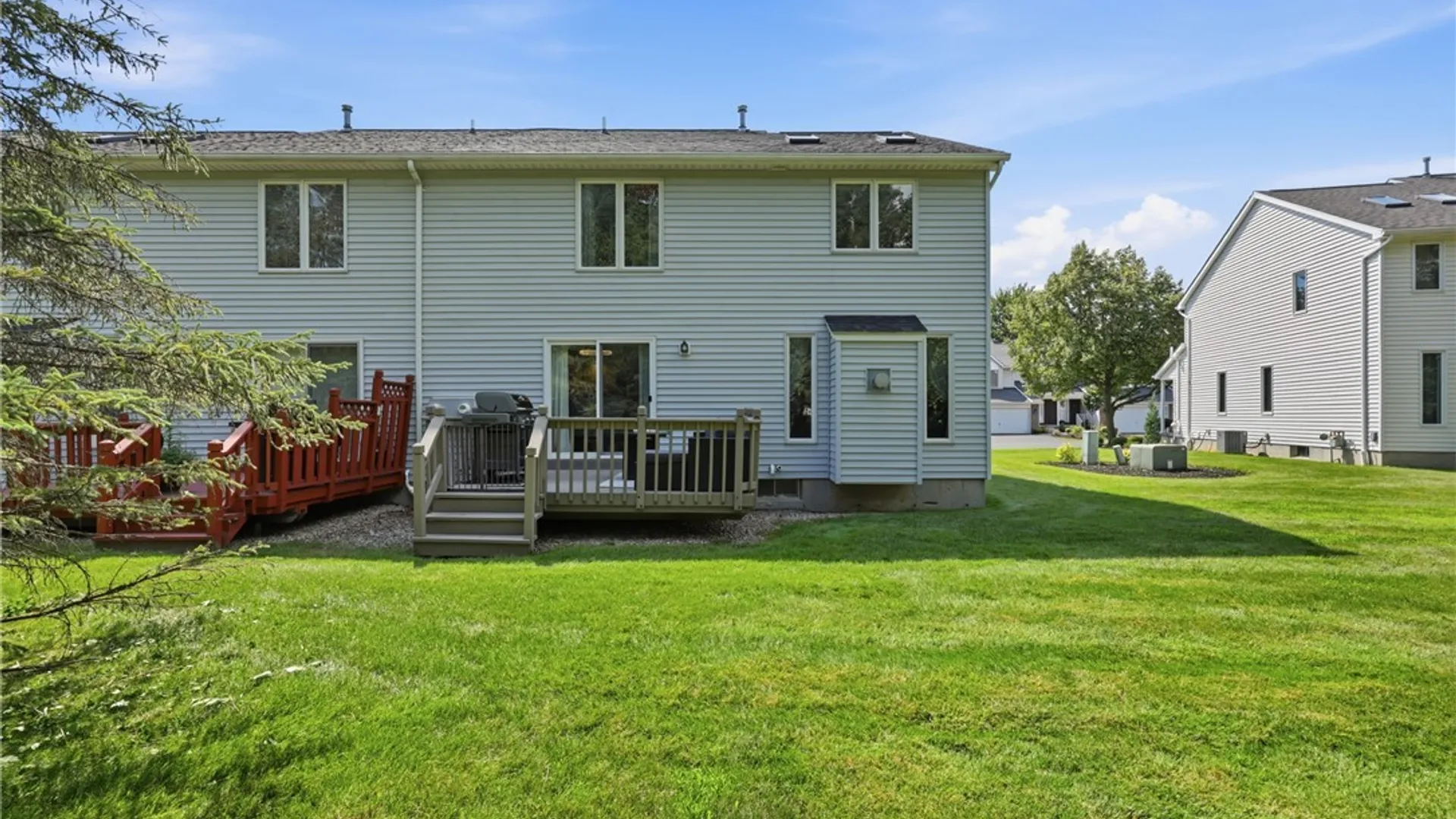 Property at 5477 Village Station Circle, Clarence, NY 14221 37