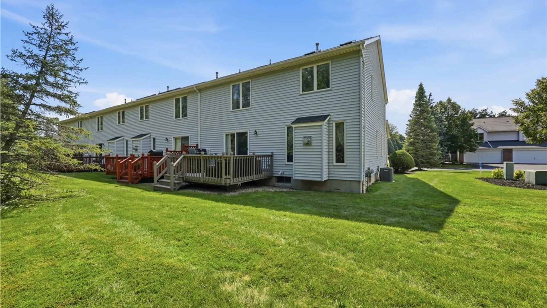 Property at 5477 Village Station Circle, Clarence, NY 14221 38