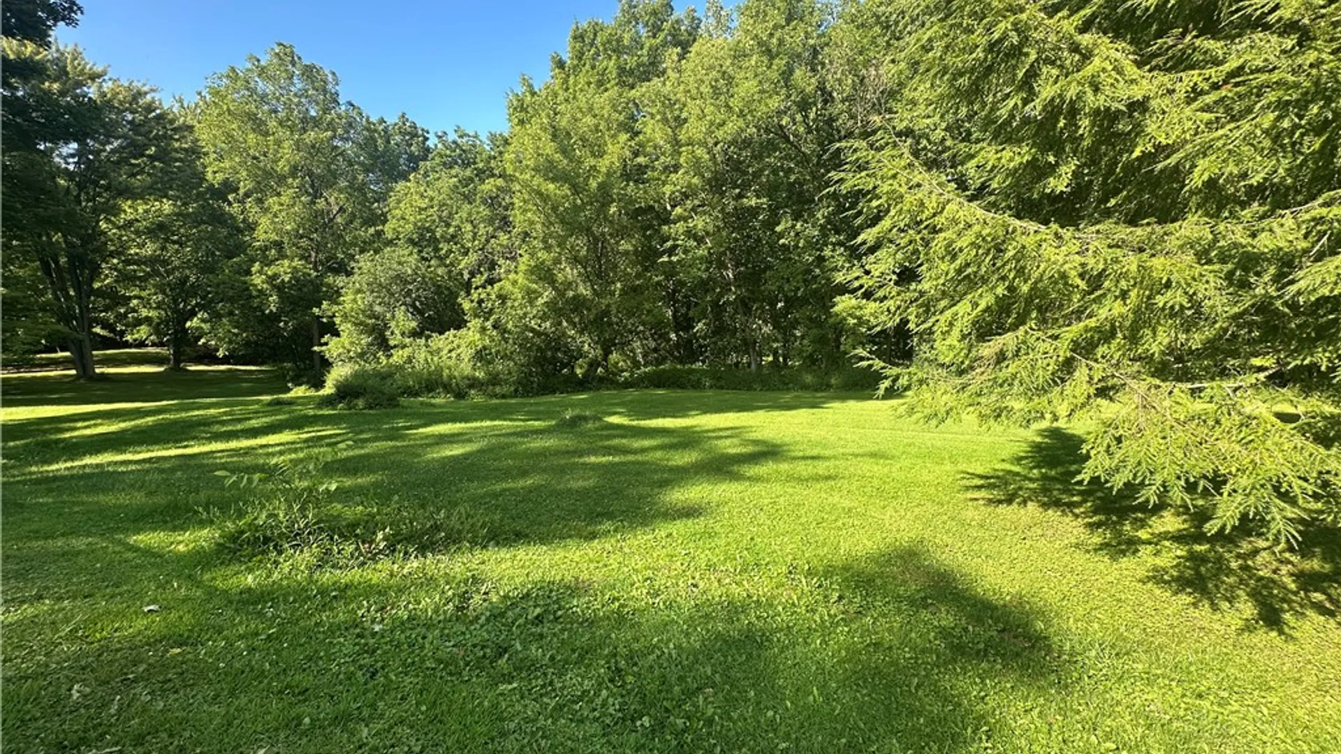 Property at 8182 Centerport Road, Mentz, NY 13140 6