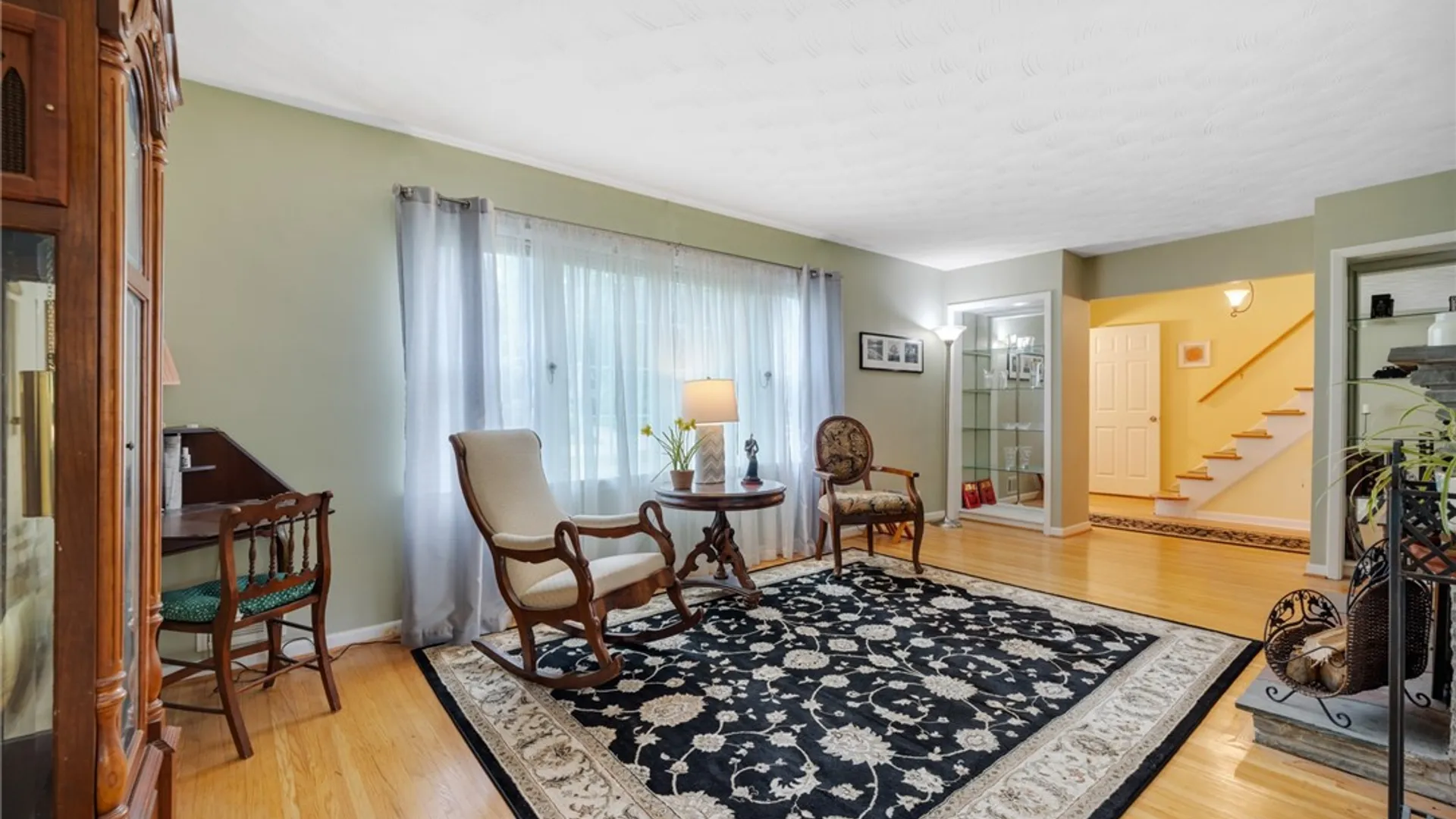 Property at 196 Orchard Park Boulevard, Irondequoit, NY 14609 11