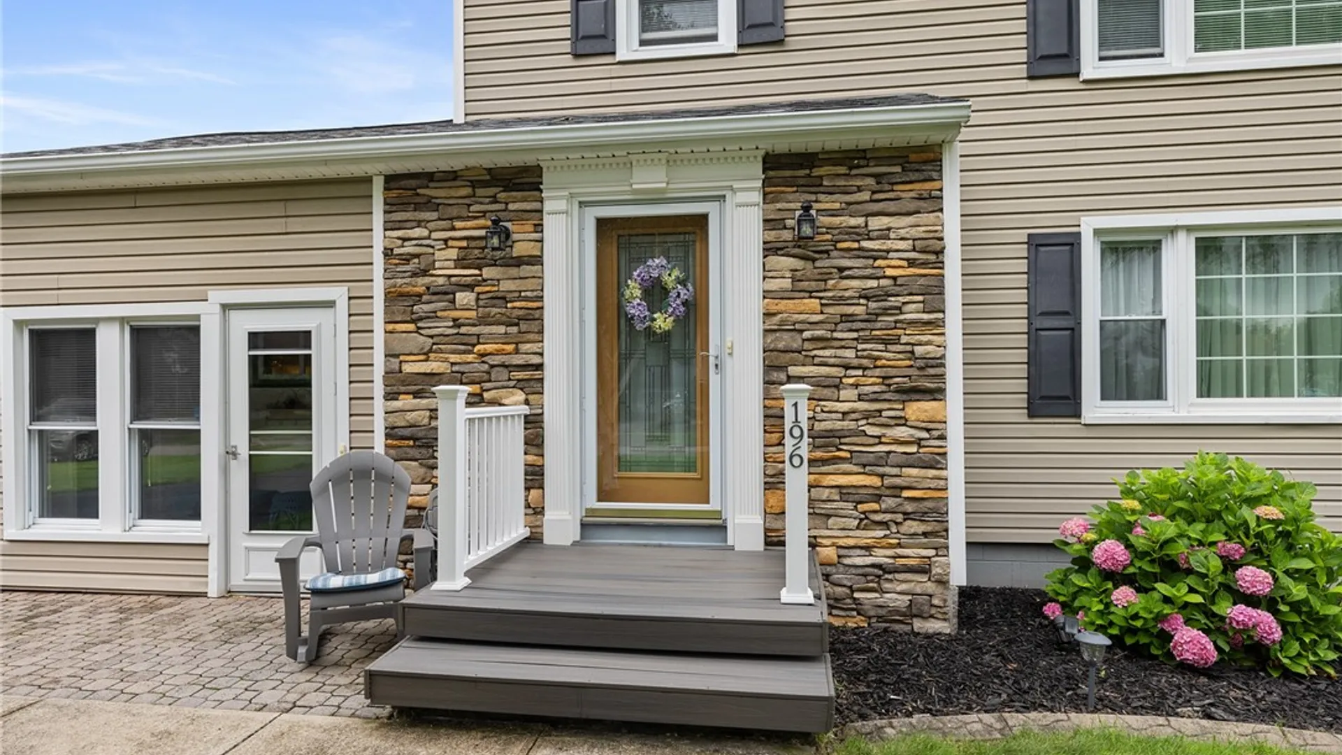 Property at 196 Orchard Park Boulevard, Irondequoit, NY 14609 3