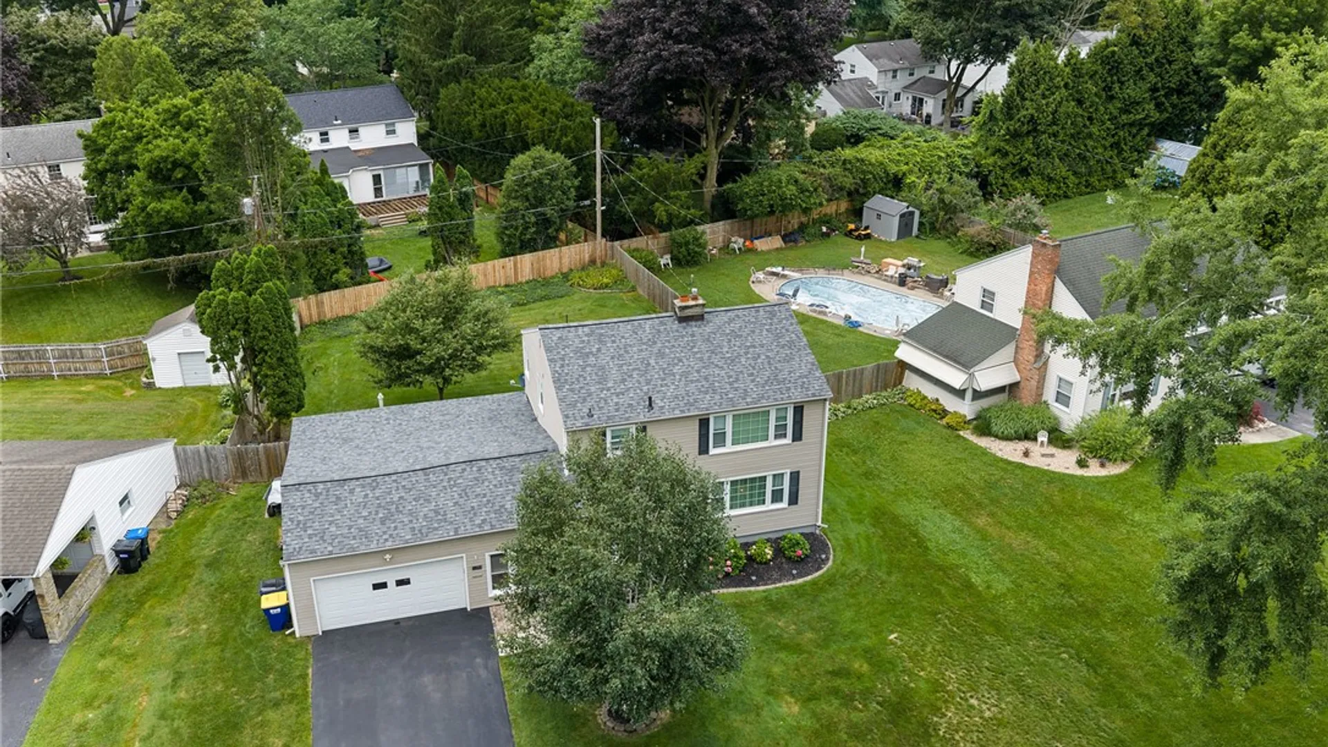 Property at 196 Orchard Park Boulevard, Irondequoit, NY 14609 49