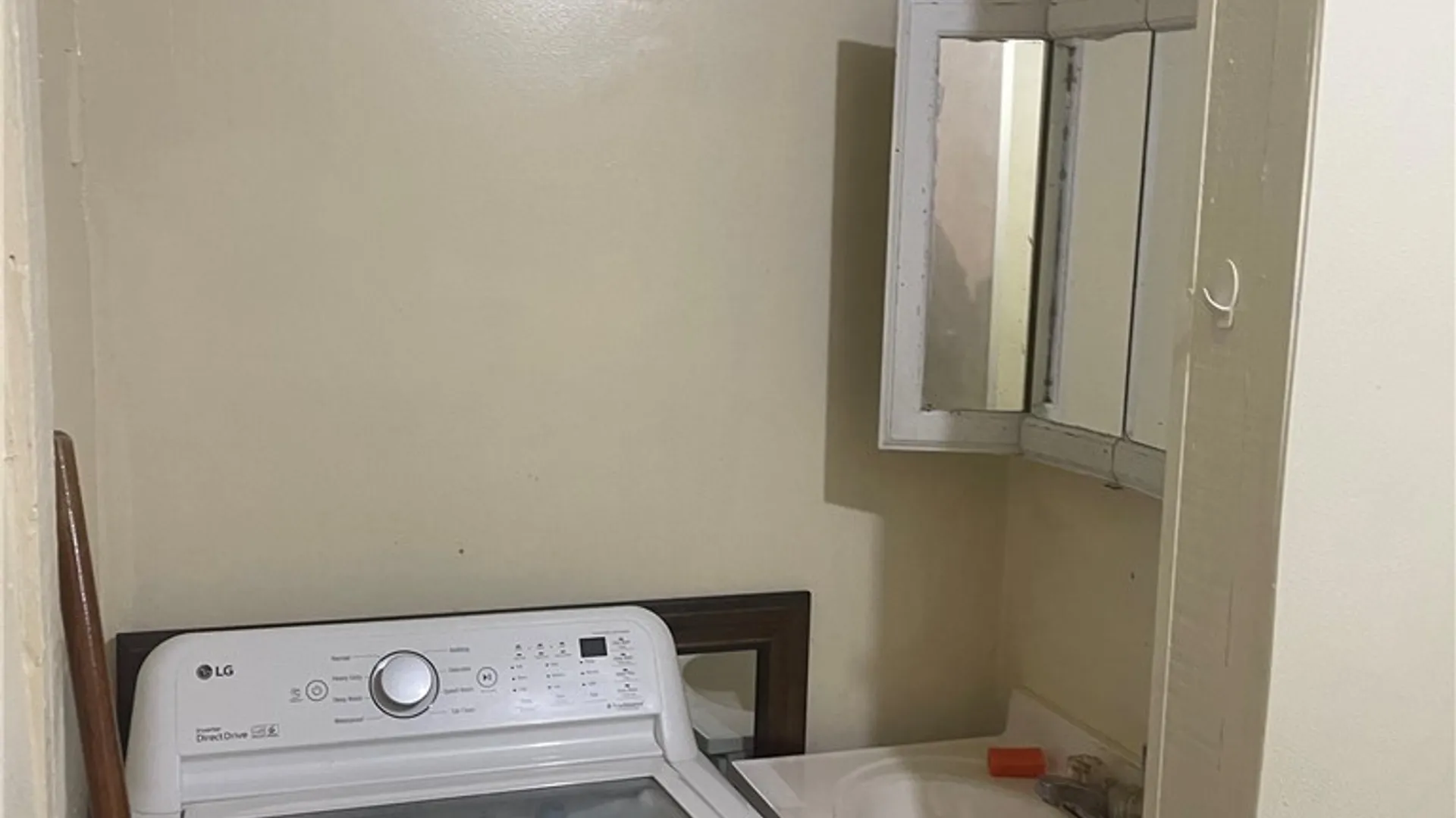 Property at 1016 Taylor Avenue, Utica, NY 13501 8
