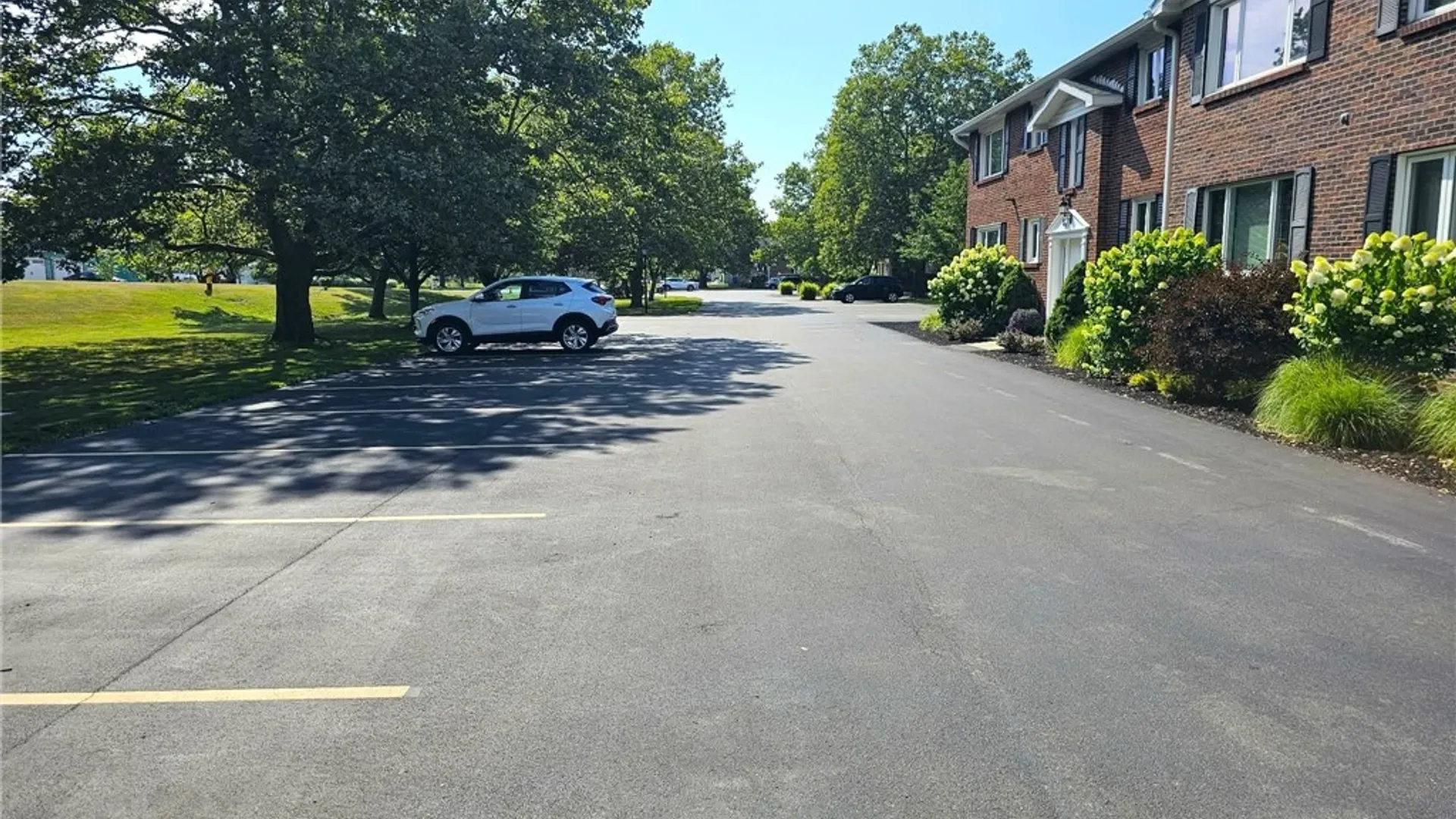 Property at 1041 Reserve Road, West Seneca, NY 14224 4