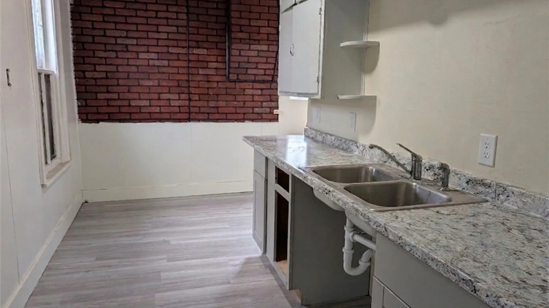 Property at 616 7th Ave (lower), Niagara Falls, NY 14301 3