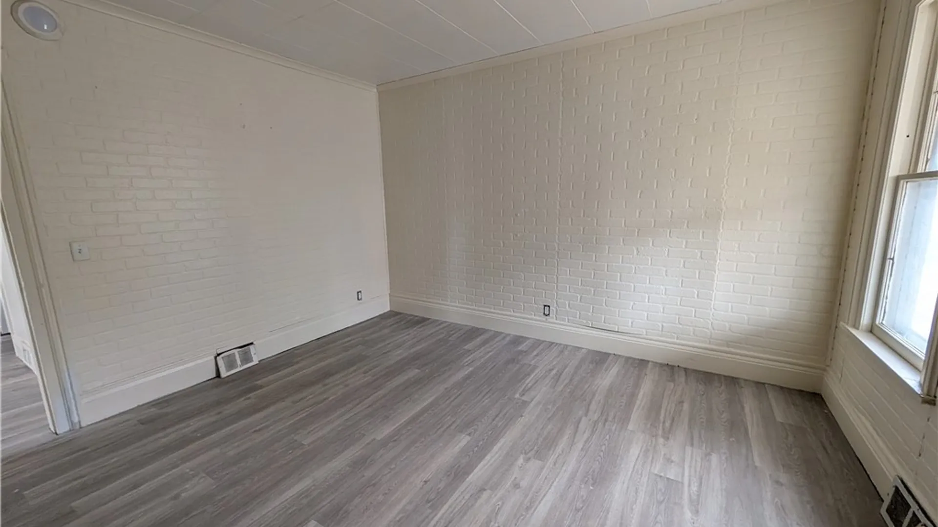 Property at 616 7th Ave (lower), Niagara Falls, NY 14301 8