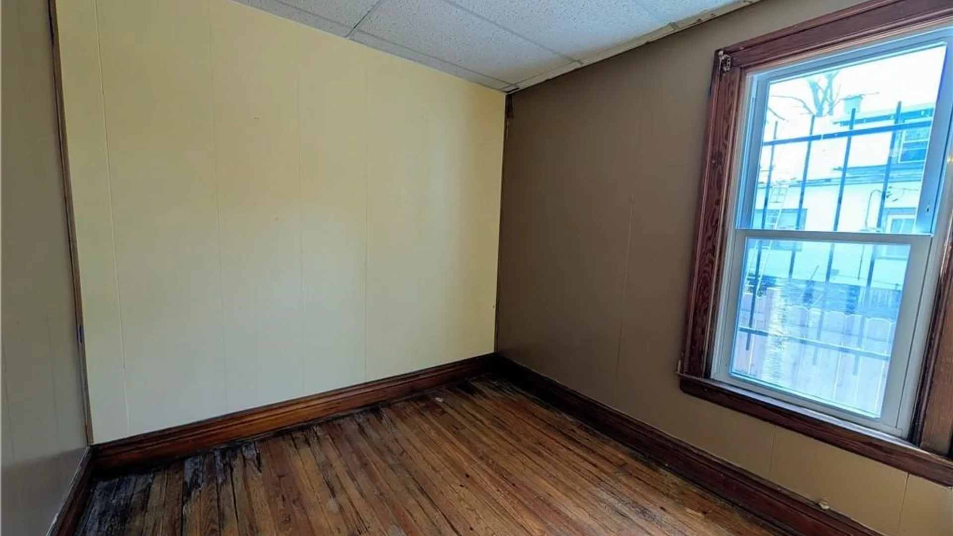 Property at 325 Box Avenue, Buffalo, NY 14211 17