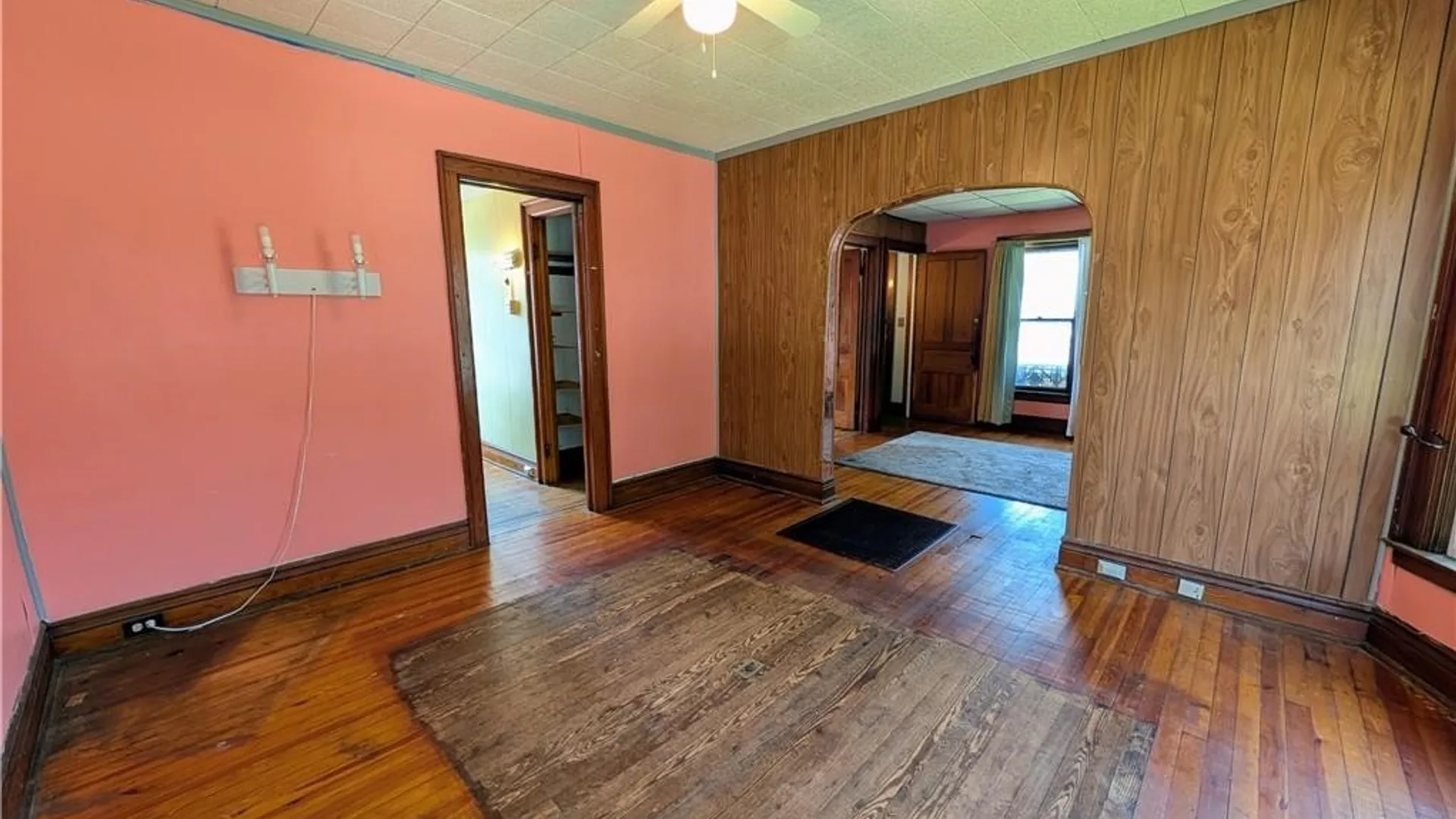 Property at 325 Box Avenue, Buffalo, NY 14211 9