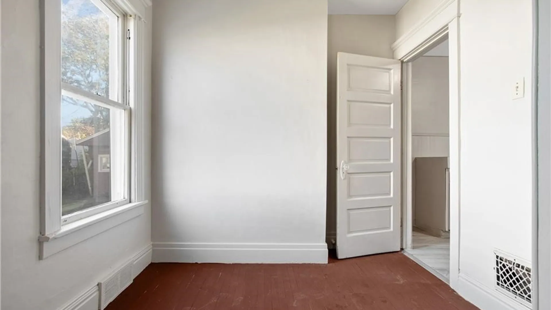 Property at 129 Roma Avenue, Buffalo, NY 14215 9