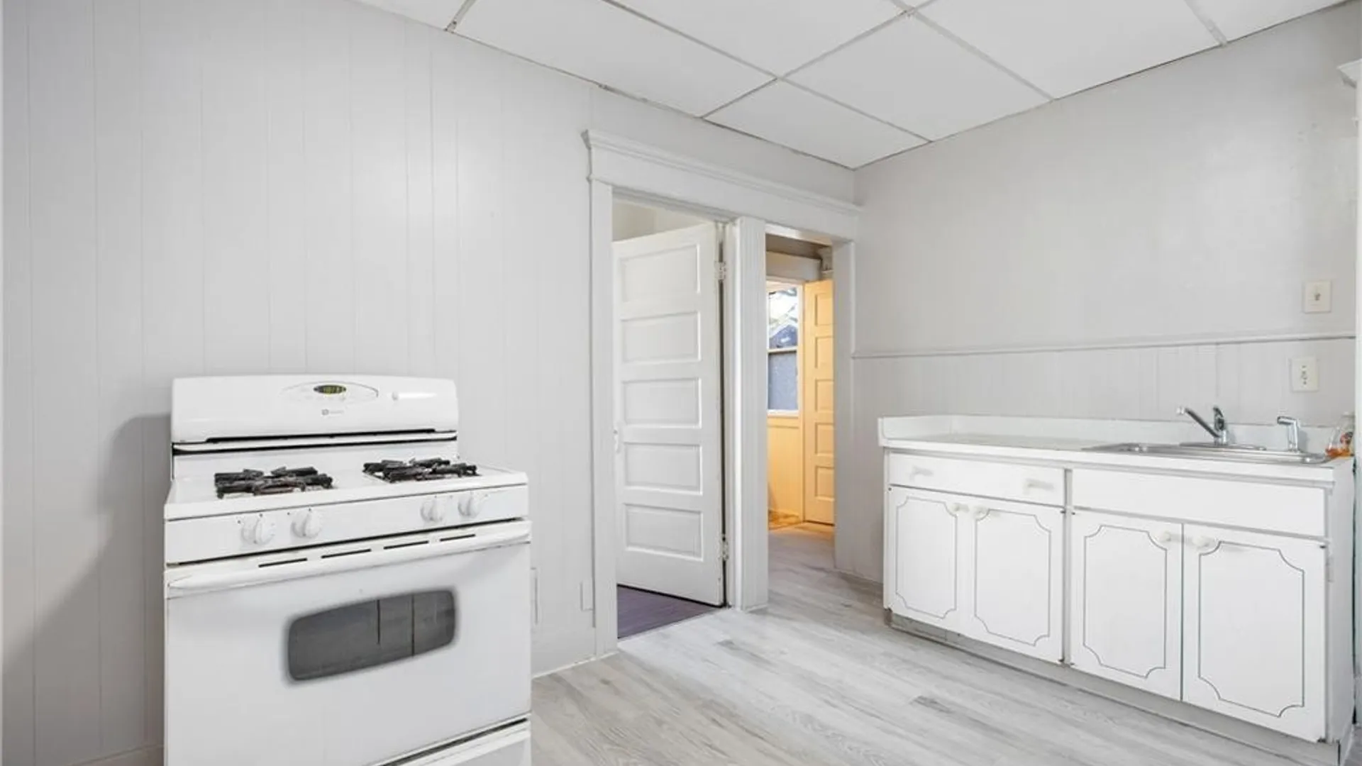 Property at 129 Roma Avenue, Buffalo, NY 14215 16