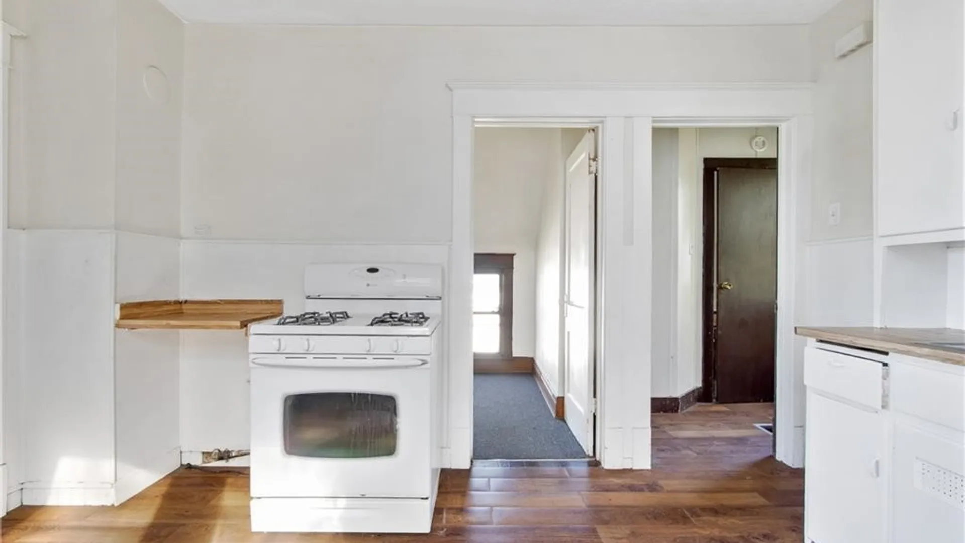 Property at 129 Roma Avenue, Buffalo, NY 14215 18