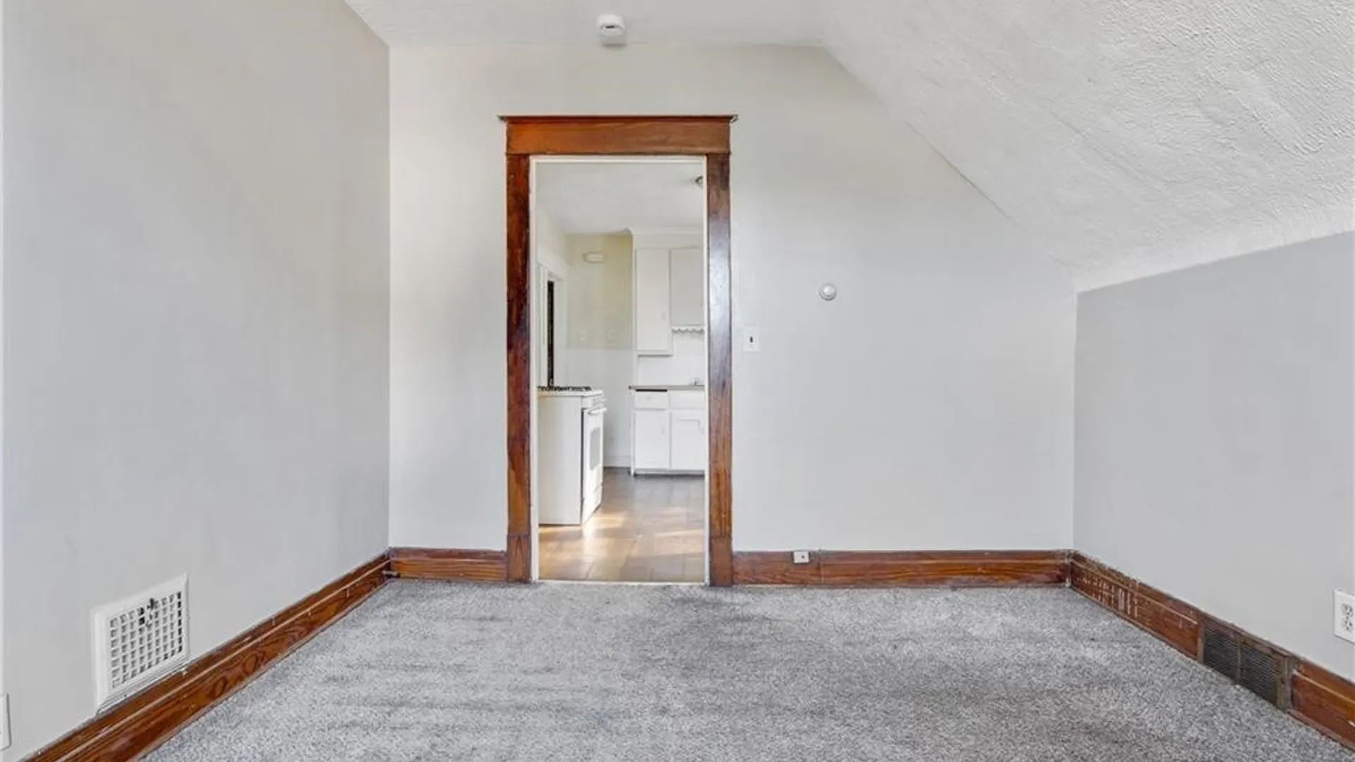Property at 129 Roma Avenue, Buffalo, NY 14215 23