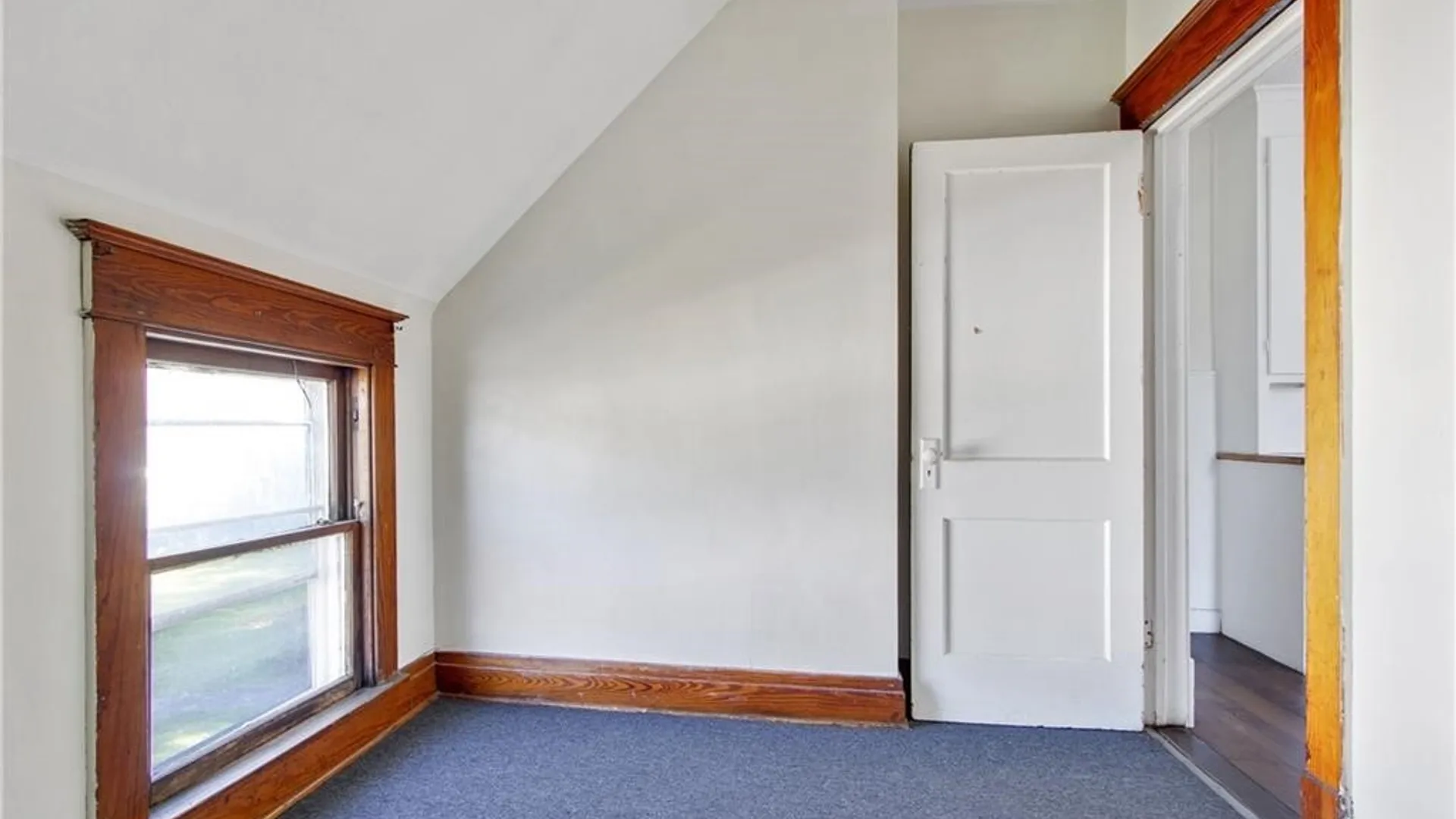 Property at 129 Roma Avenue, Buffalo, NY 14215 28