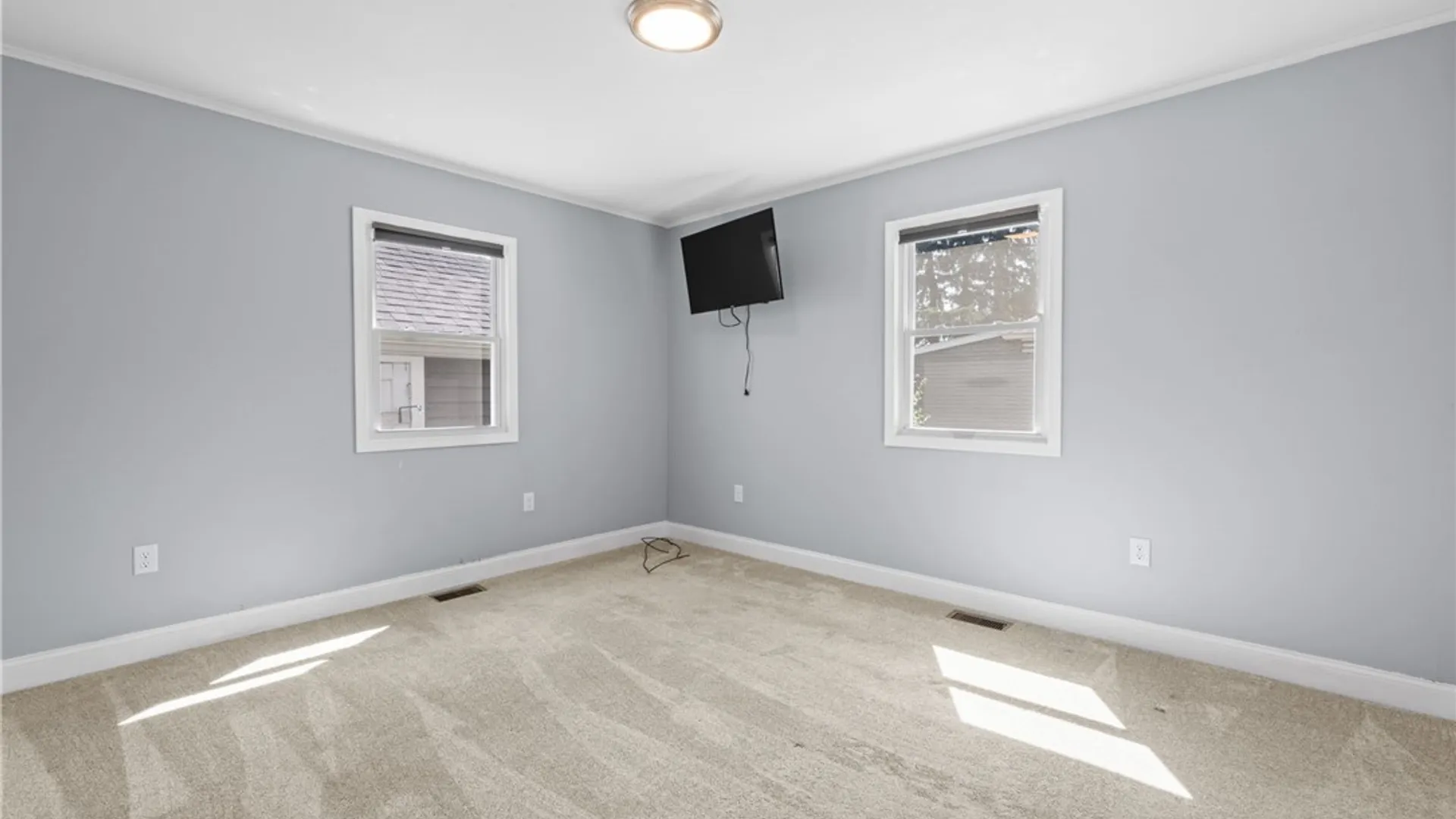 Property at 88 Bradford Street, Auburn, NY 13021 24