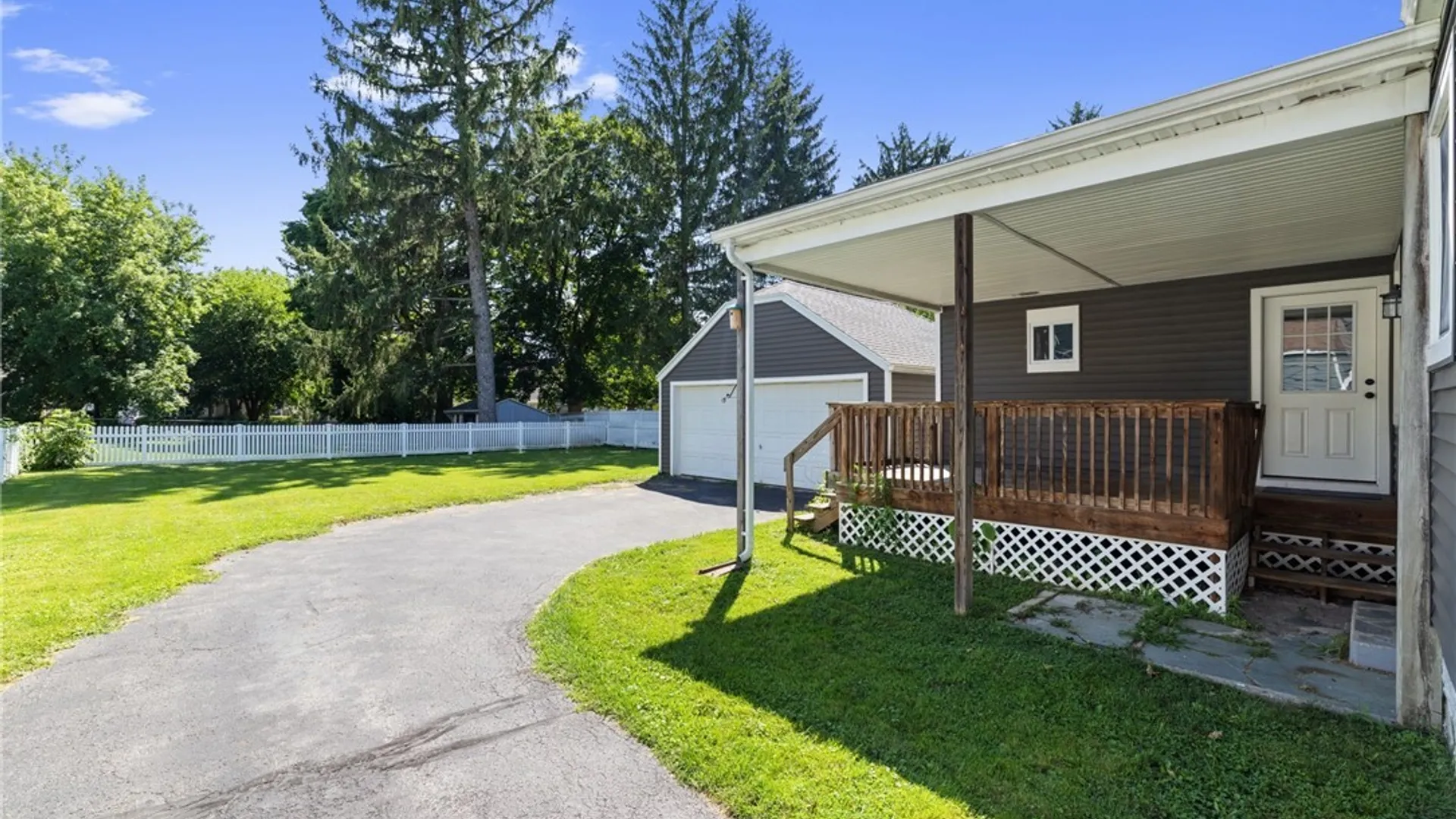 Property at 88 Bradford Street, Auburn, NY 13021 29