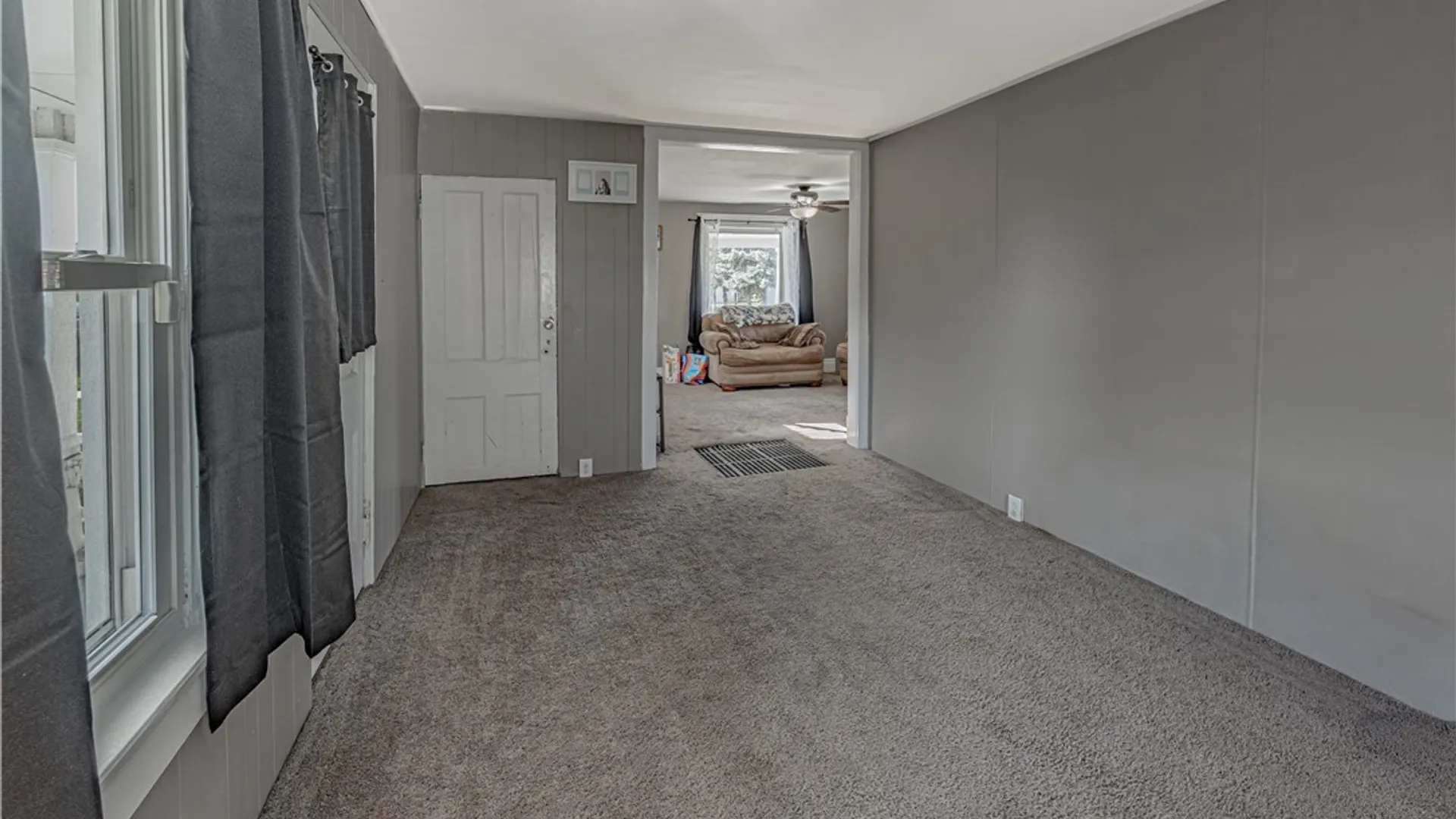 Property at 37 Park Avenue, Royalton, NY 14105 11
