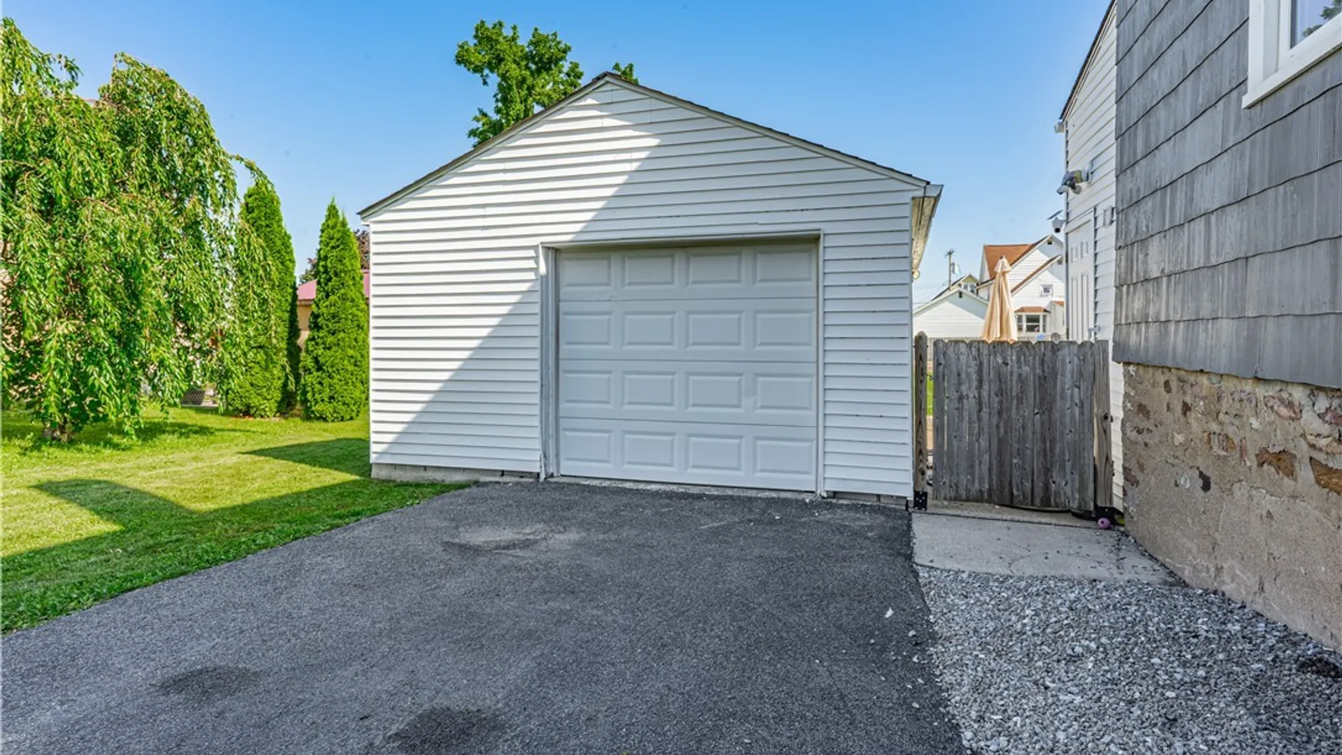Property at 37 Park Avenue, Royalton, NY 14105 35