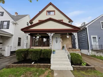 Property at 32 Euclid Avenue, Tonawanda, NY 14217