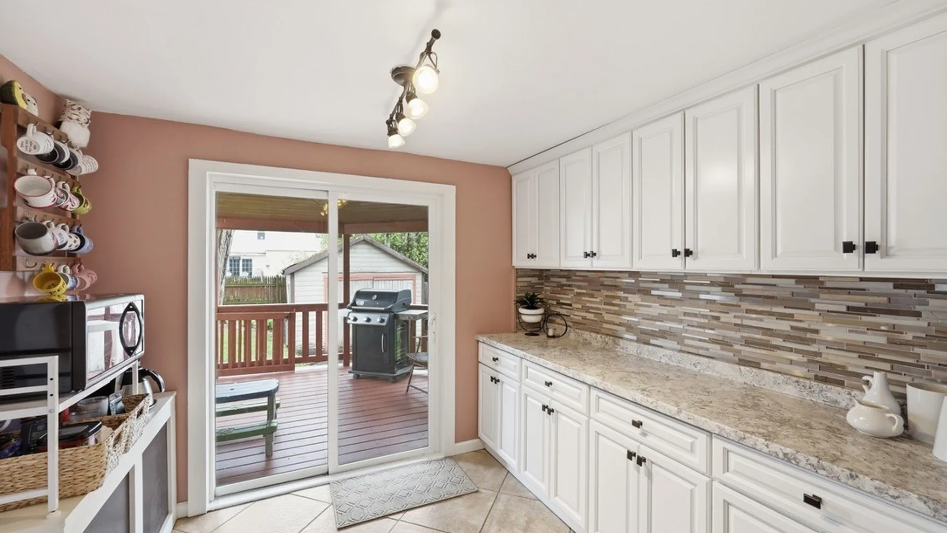 Property at 32 Euclid Avenue, Tonawanda, NY 14217 16