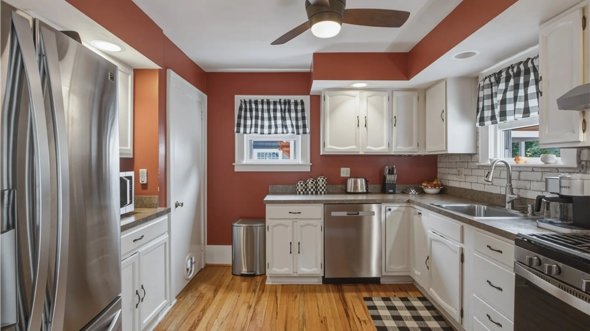 Property at 319 Ridgewood Drive, Syracuse, NY 13206 8